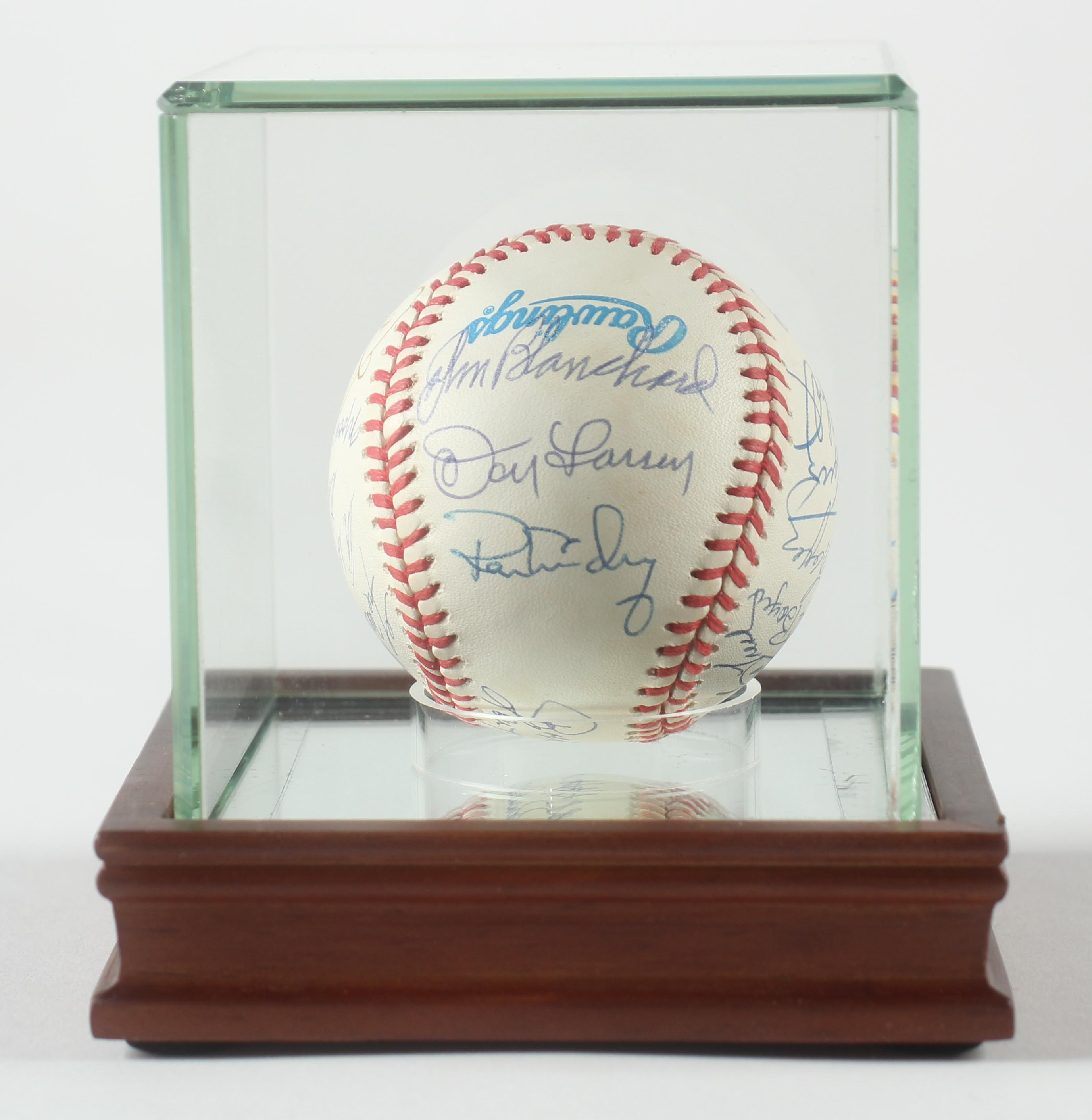 OAL Baseball Signed by (18) with Lou Piniella, Tom Tresh, Allie Reynolds, Moose Skowron with Display Case (PSA) at PristineAuction.com OAL Baseball Signed by (18) with Lou Piniella, Tom Tresh, Allie Reynolds, Moose Skowron with Display Case (PSA) at PristineAuction.com