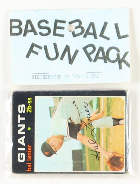 1971 Topps Baseball Card Fun Pack with (10) Cards at PristineAuction.com 1971 Topps Baseball Card Fun Pack with (10) Cards at PristineAuction.com