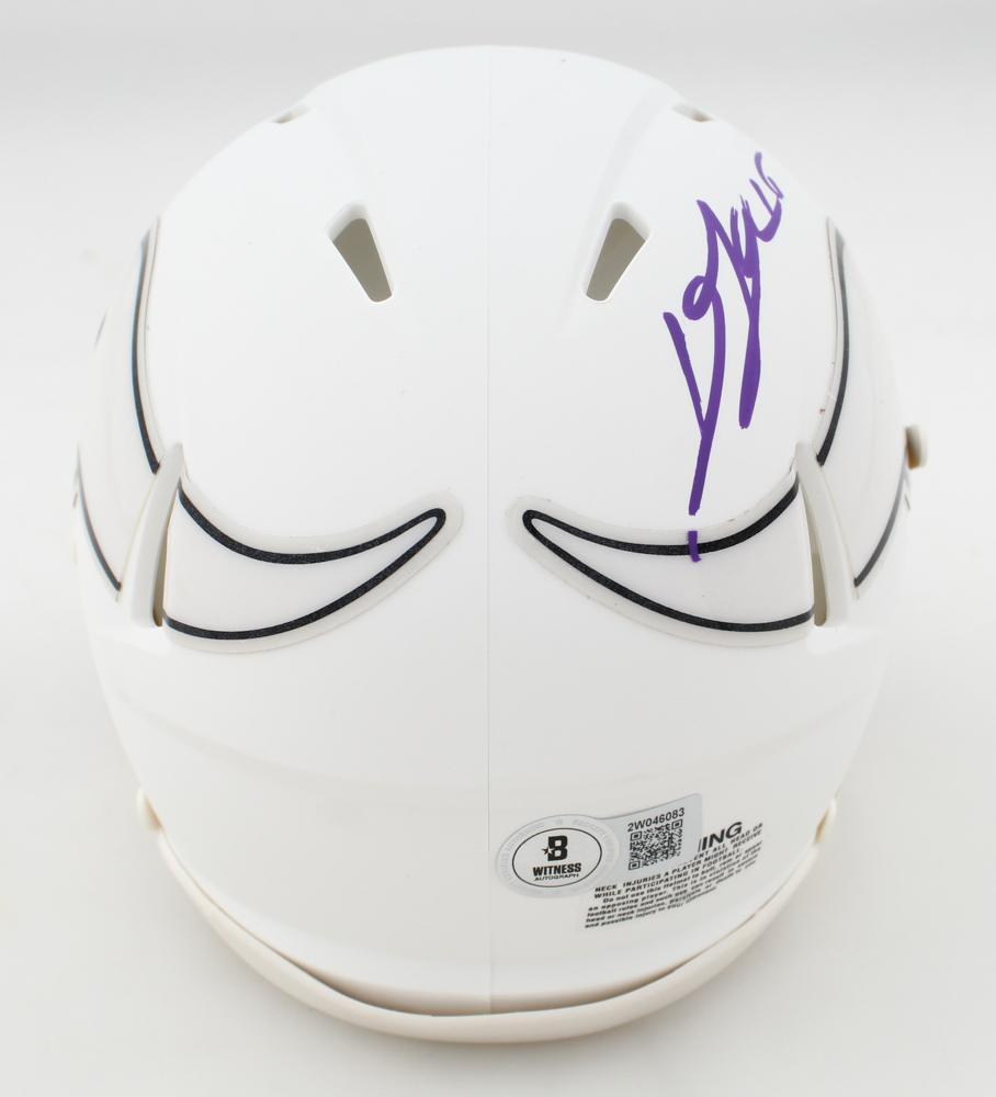 Dallas Turner Signed Vikings White Matte Speed Mini Helmet (Beckett) at PristineAuction.com Dallas Turner Signed Vikings White Matte Speed Mini Helmet (Beckett) at PristineAuction.com