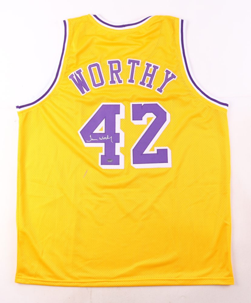 James Worthy Signed Jersey (Schwartz) at PristineAuction.com James Worthy Signed Jersey (Schwartz) at PristineAuction.com