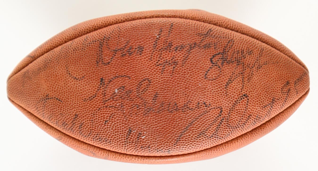 1980's Bears Official NFL Football with Display Case Team-Signed by (15) with Mike Ditka, Dan Hampton, Richard Dent, William Perry (JSA) at PristineAuction.com 1980's Bears Official NFL Football with Display Case Team-Signed by (15) with Mike Ditka, Dan Hampton, Richard Dent, William Perry (JSA) at PristineAuction.com