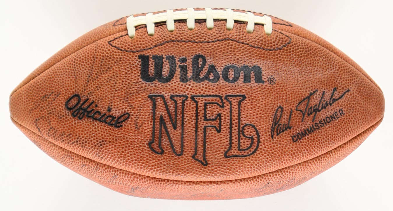 1980's Bears Official NFL Football with Display Case Team-Signed by (15) with Mike Ditka, Dan Hampton, Richard Dent, William Perry (JSA) at PristineAuction.com 1980's Bears Official NFL Football with Display Case Team-Signed by (15) with Mike Ditka, Dan Hampton, Richard Dent, William Perry (JSA) at PristineAuction.com