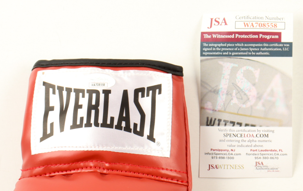 Gerry Cooney Signed Everlast Boxing Glove (JSA) at PristineAuction.com Gerry Cooney Signed Everlast Boxing Glove (JSA) at PristineAuction.com