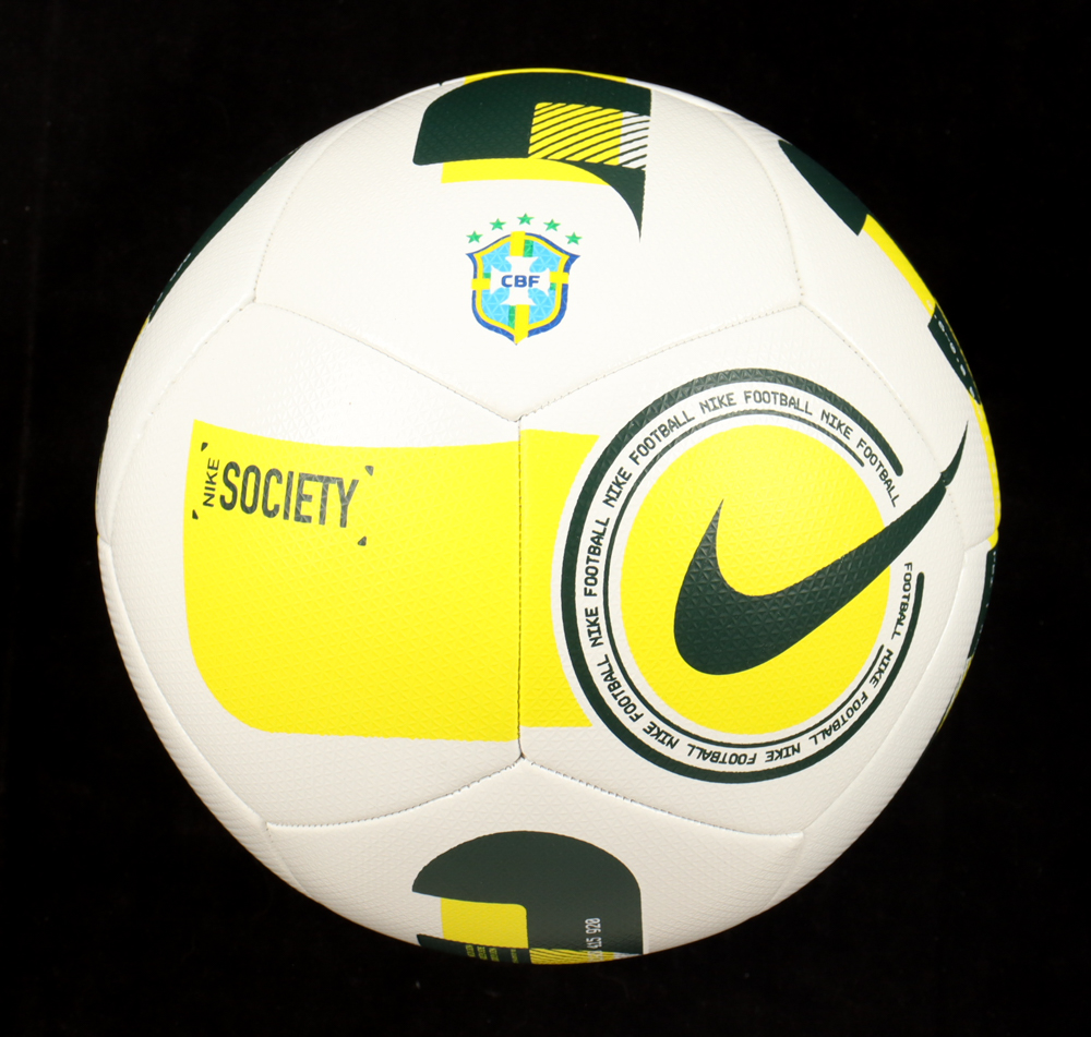 Ronaldinho Signed 2022 Nike Brazil Soccer Ball Inscribed "Rio" (Beckett) at PristineAuction.com Ronaldinho Signed 2022 Nike Brazil Soccer Ball Inscribed "Rio" (Beckett) at PristineAuction.com