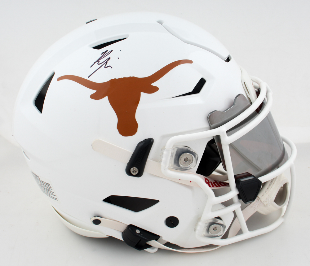 Bijan Robinson Signed Texas Longhorns Full-Size Authentic On-Field SpeedFlex Helmet With Visor (Beckett) at PristineAuction.com Bijan Robinson Signed Texas Longhorns Full-Size Authentic On-Field SpeedFlex Helmet With Visor (Beckett) at PristineAuction.com
