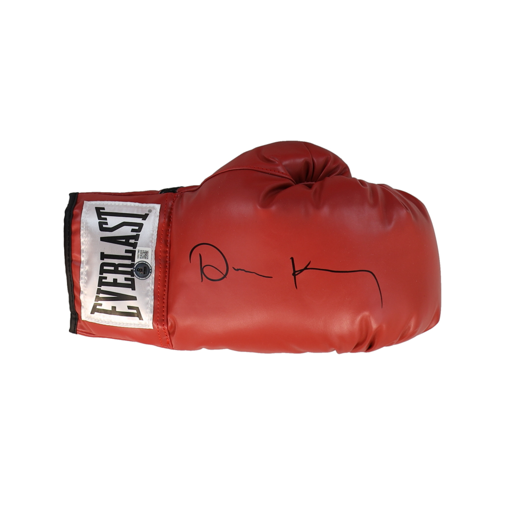 Devin Haney Signed Everlast Boxing Glove (Beckett) at PristineAuction.com Devin Haney Signed Everlast Boxing Glove (Beckett) at PristineAuction.com
