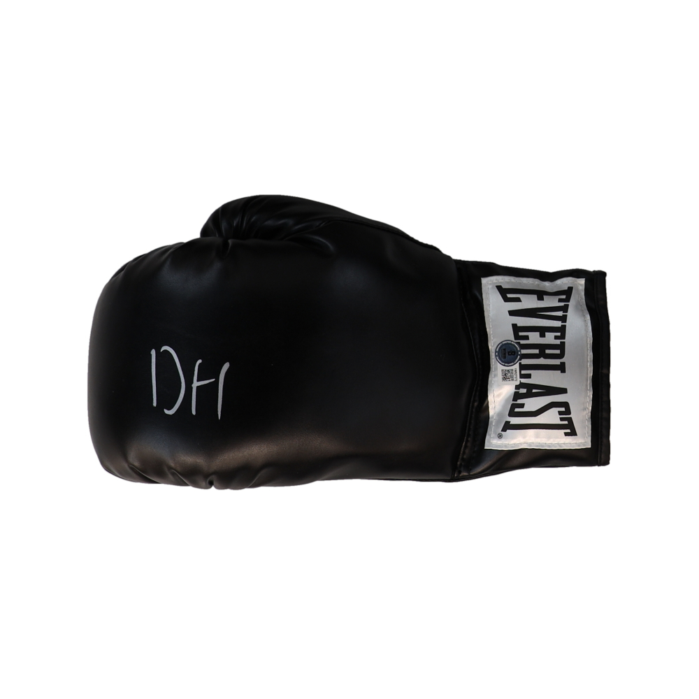 Devin Haney Signed Everlast Boxing Glove (Beckett) at PristineAuction.com