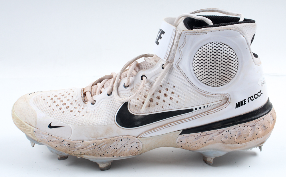 Aroldis Chapman Signed Nike Game-Used Baseball Cleat (JSA) at PristineAuction.com Aroldis Chapman Signed Nike Game-Used Baseball Cleat (JSA) at PristineAuction.com