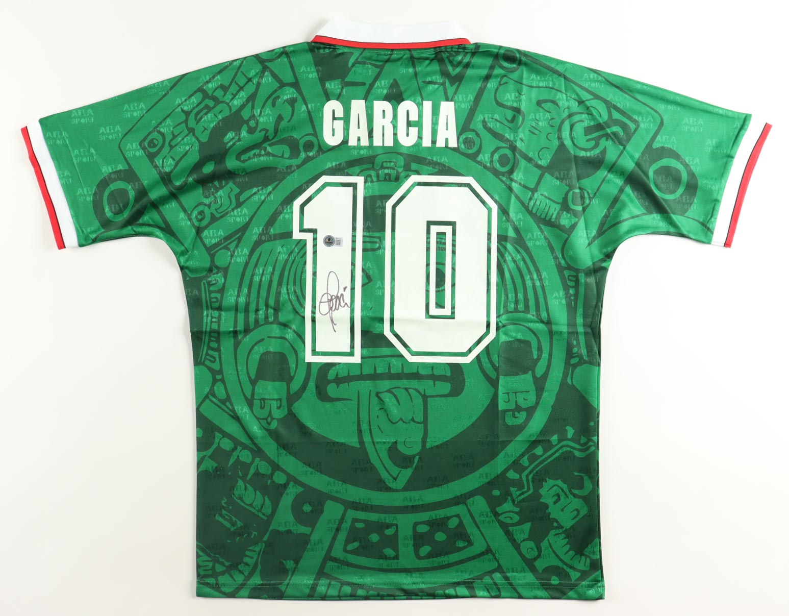 Luis Garcia Signed Jersey (Beckett) at PristineAuction.com Luis Garcia Signed Jersey (Beckett) at PristineAuction.com