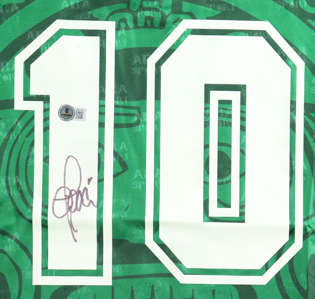 Luis Garcia Signed Jersey (Beckett) at PristineAuction.com Luis Garcia Signed Jersey (Beckett) at PristineAuction.com