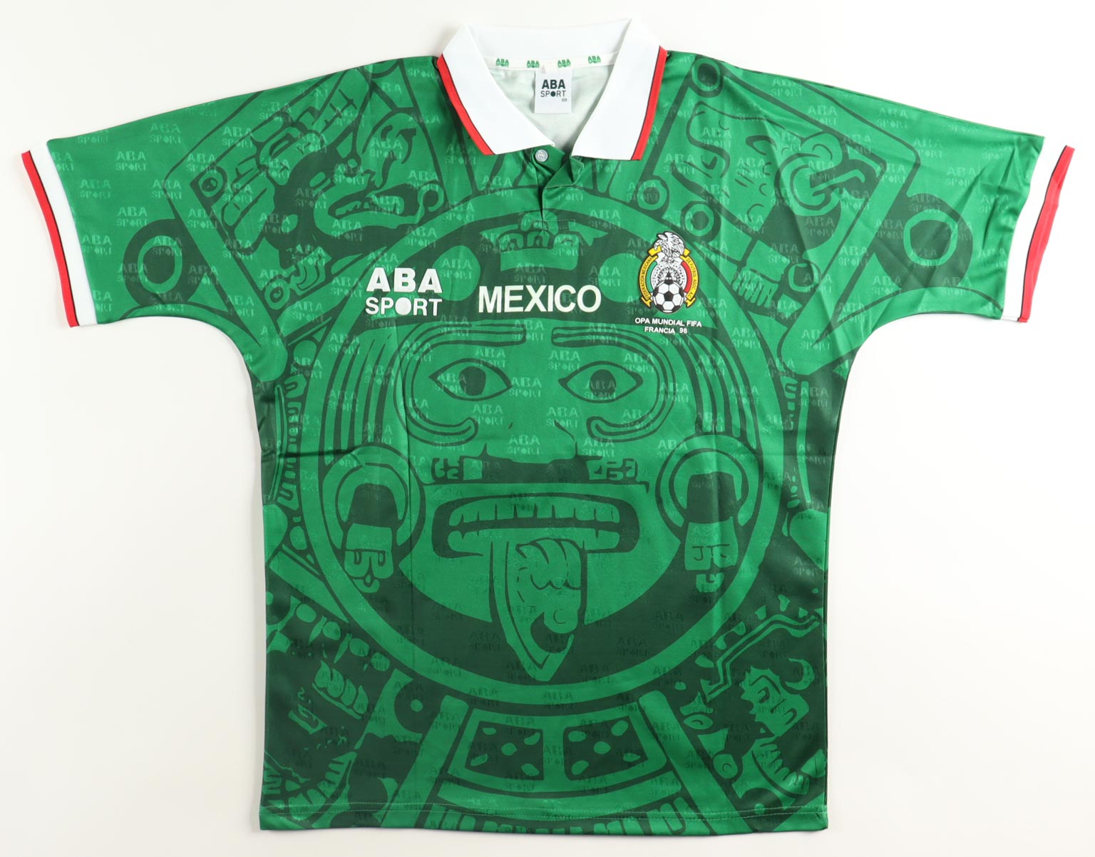 Luis Garcia Signed Jersey (Beckett) at PristineAuction.com Luis Garcia Signed Jersey (Beckett) at PristineAuction.com