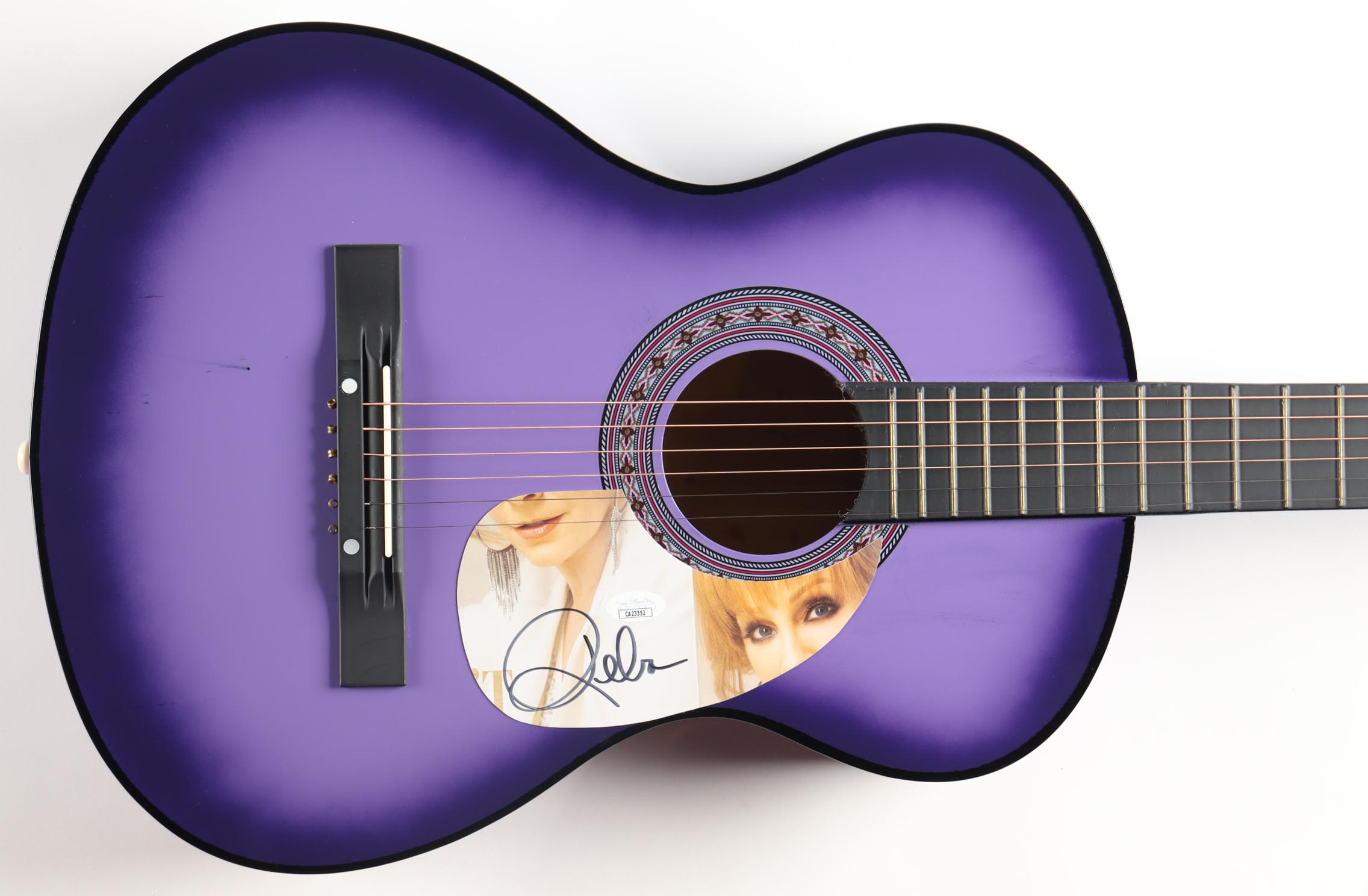 Reba McEntire Signed 38" Acoustic Guitar (JSA) at PristineAuction.com Reba McEntire Signed 38" Acoustic Guitar (JSA) at PristineAuction.com