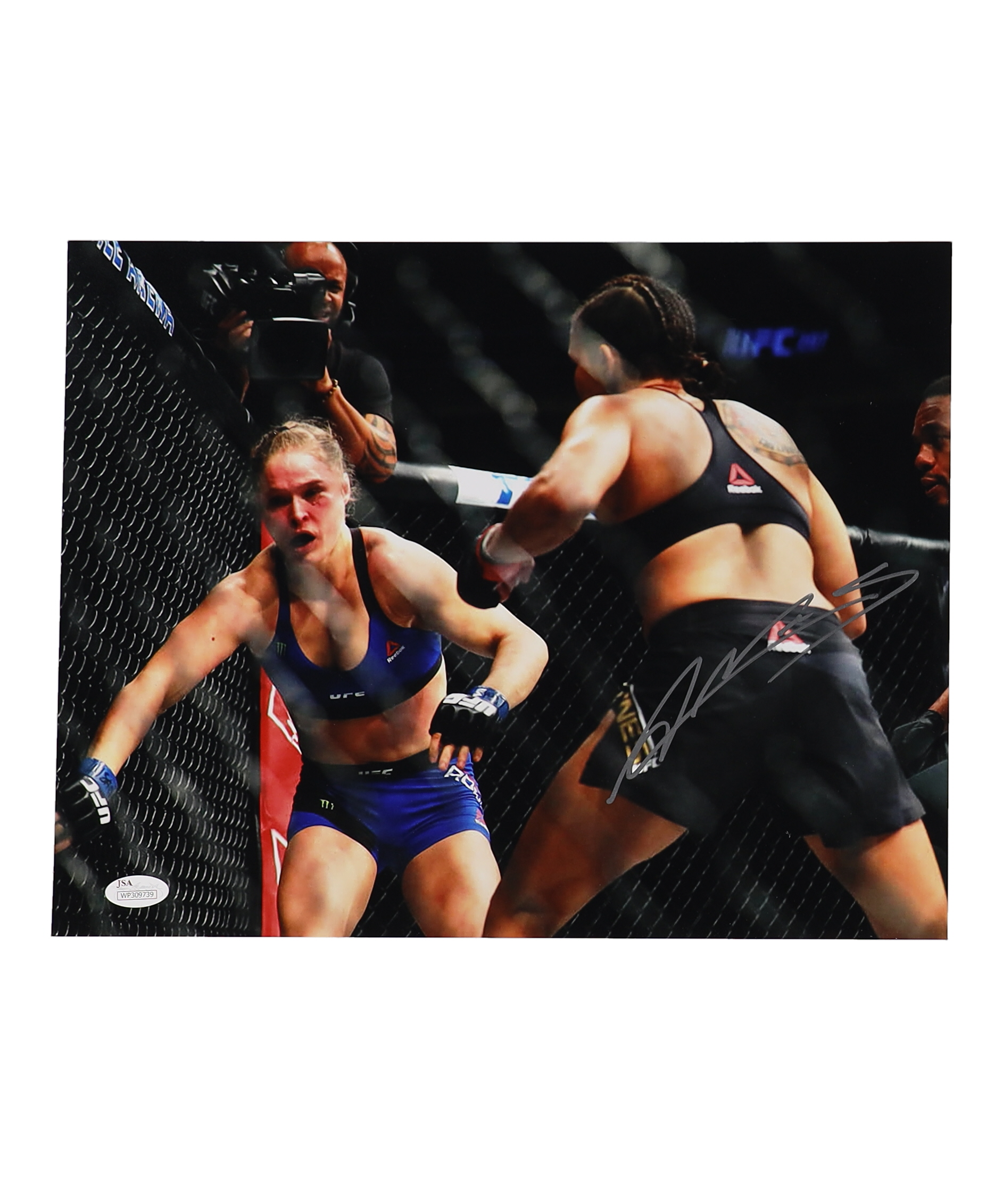 Amanda Nunes Signed UFC 11x14 Photo (JSA) at PristineAuction.com Amanda Nunes Signed UFC 11x14 Photo (JSA) at PristineAuction.com
