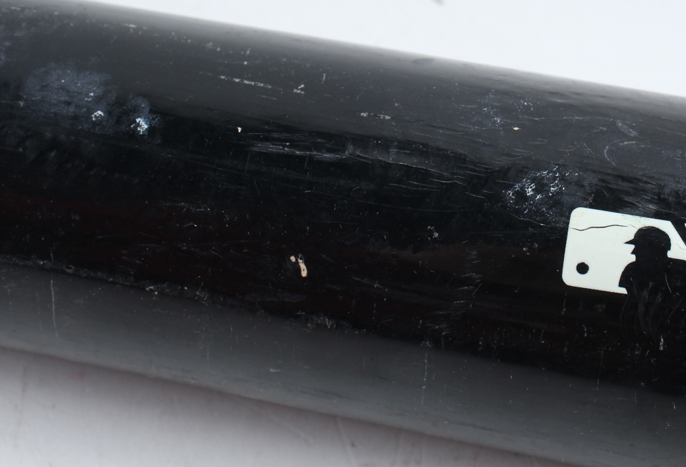 Ian Happ Signed Game Used Louisville Slugger Baseball Bat Inscribed "Game Used 2022" (JSA) at PristineAuction.com Ian Happ Signed Game Used Louisville Slugger Baseball Bat Inscribed "Game Used 2022" (JSA) at PristineAuction.com