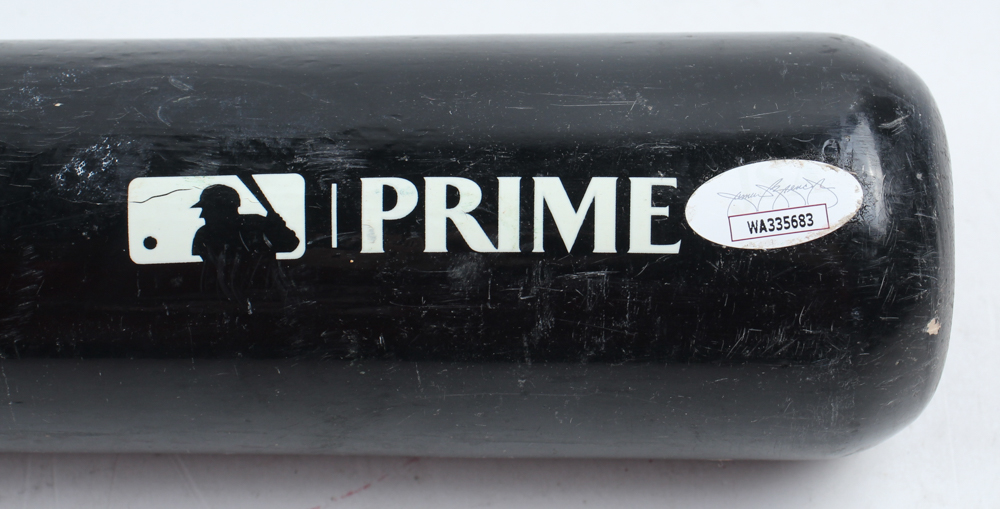 Ian Happ Signed Game Used Louisville Slugger Baseball Bat Inscribed "Game Used 2022" (JSA) at PristineAuction.com Ian Happ Signed Game Used Louisville Slugger Baseball Bat Inscribed "Game Used 2022" (JSA) at PristineAuction.com