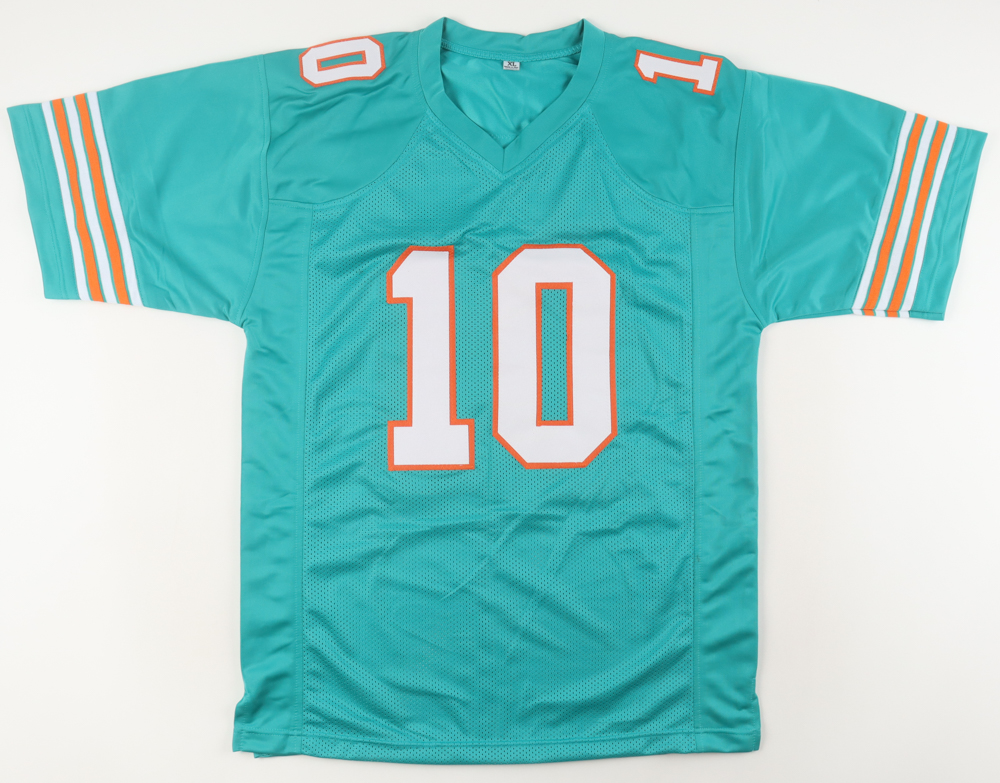 Tyreek Hill Signed Jersey (Beckett) at PristineAuction.com Tyreek Hill Signed Jersey (Beckett) at PristineAuction.com