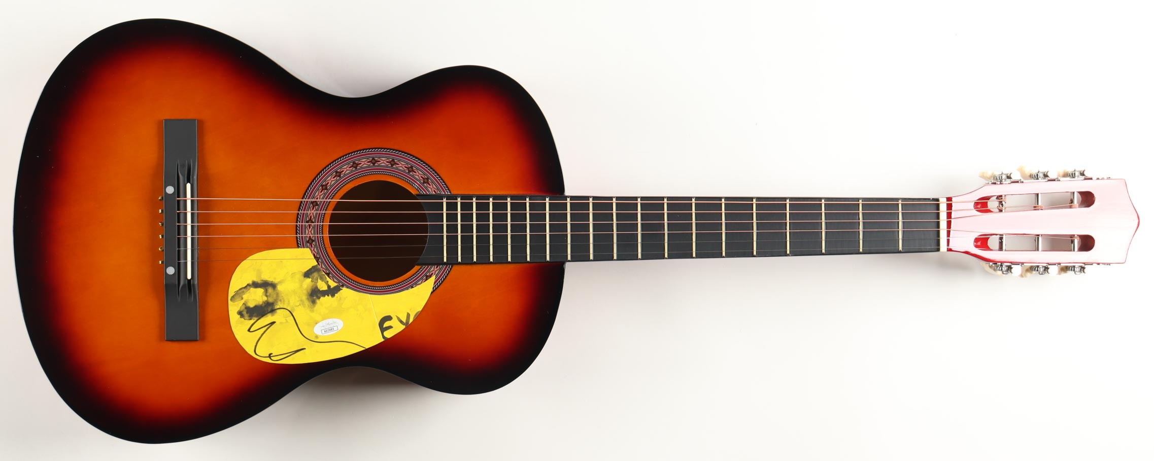 Ed Sheeran Signed 39" Acoustic Guitar (JSA) at PristineAuction.com Ed Sheeran Signed 39" Acoustic Guitar (JSA) at PristineAuction.com