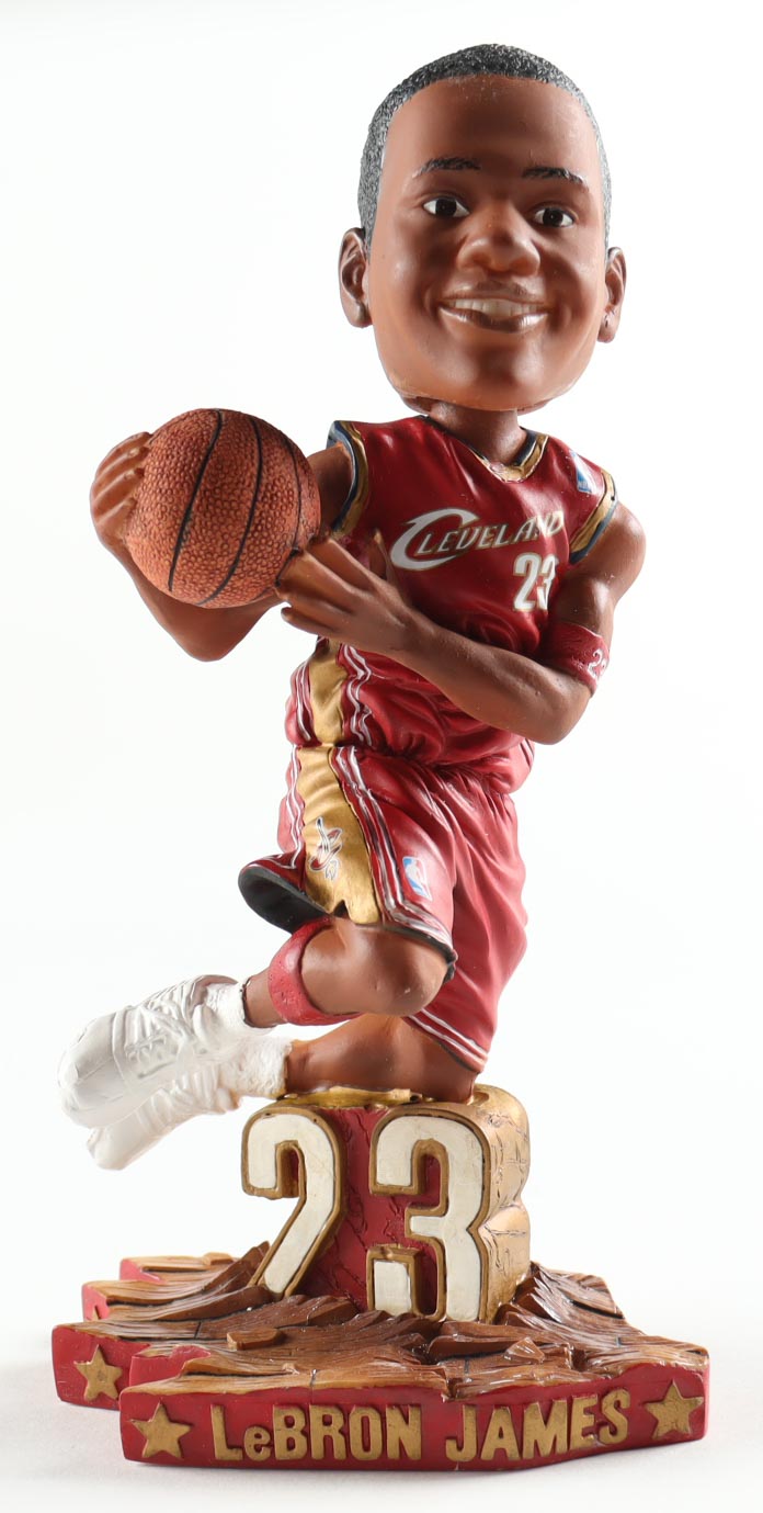 LeBron James Cavaliers "Legends Of The Court" Limited Edition Foco Bobblehead at PristineAuction.com LeBron James Cavaliers "Legends Of The Court" Limited Edition Foco Bobblehead at PristineAuction.com