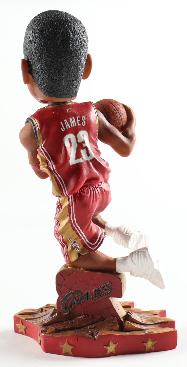 LeBron James Cavaliers "Legends Of The Court" Limited Edition Foco Bobblehead at PristineAuction.com LeBron James Cavaliers "Legends Of The Court" Limited Edition Foco Bobblehead at PristineAuction.com