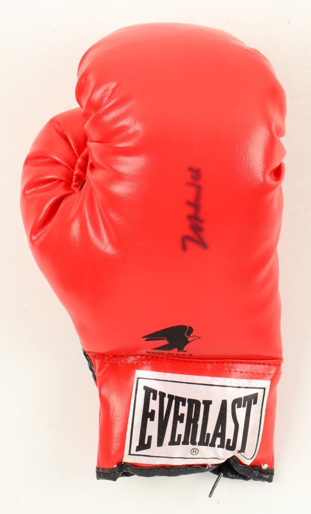 Muhammad Ali Signed Everlast Boxing Glove (JSA) at PristineAuction.com Muhammad Ali Signed Everlast Boxing Glove (JSA) at PristineAuction.com