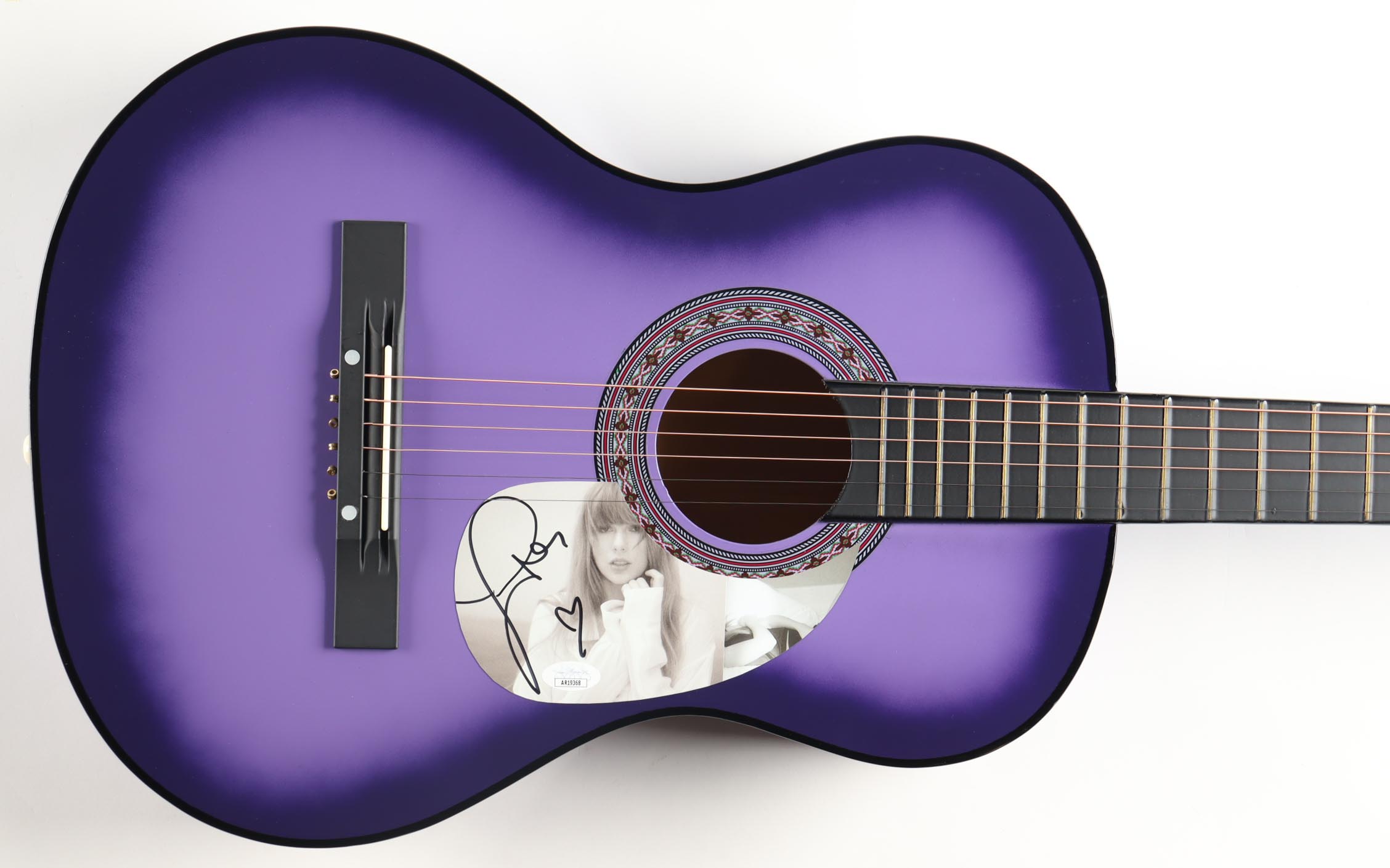 Taylor Swift Signed 38" Acoustic Guitar (JSA) at PristineAuction.com Taylor Swift Signed 38" Acoustic Guitar (JSA) at PristineAuction.com