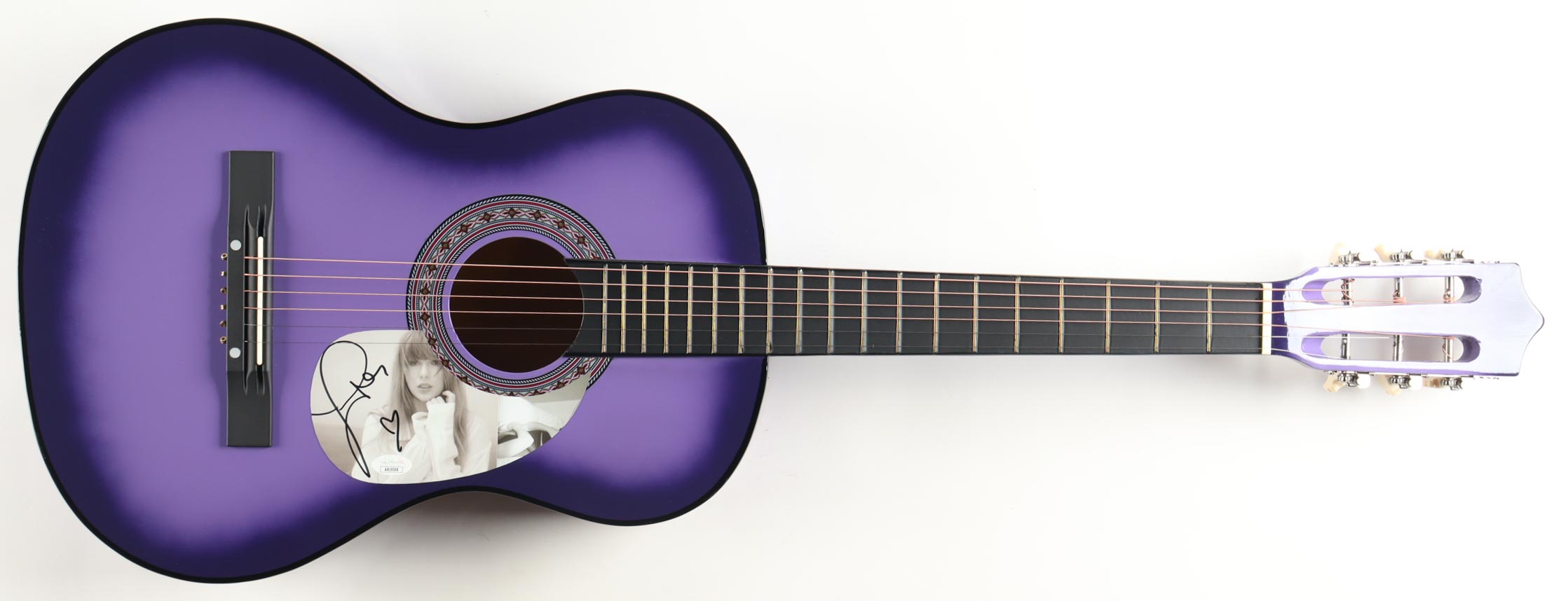 Taylor Swift Signed 38" Acoustic Guitar (JSA) at PristineAuction.com Taylor Swift Signed 38" Acoustic Guitar (JSA) at PristineAuction.com