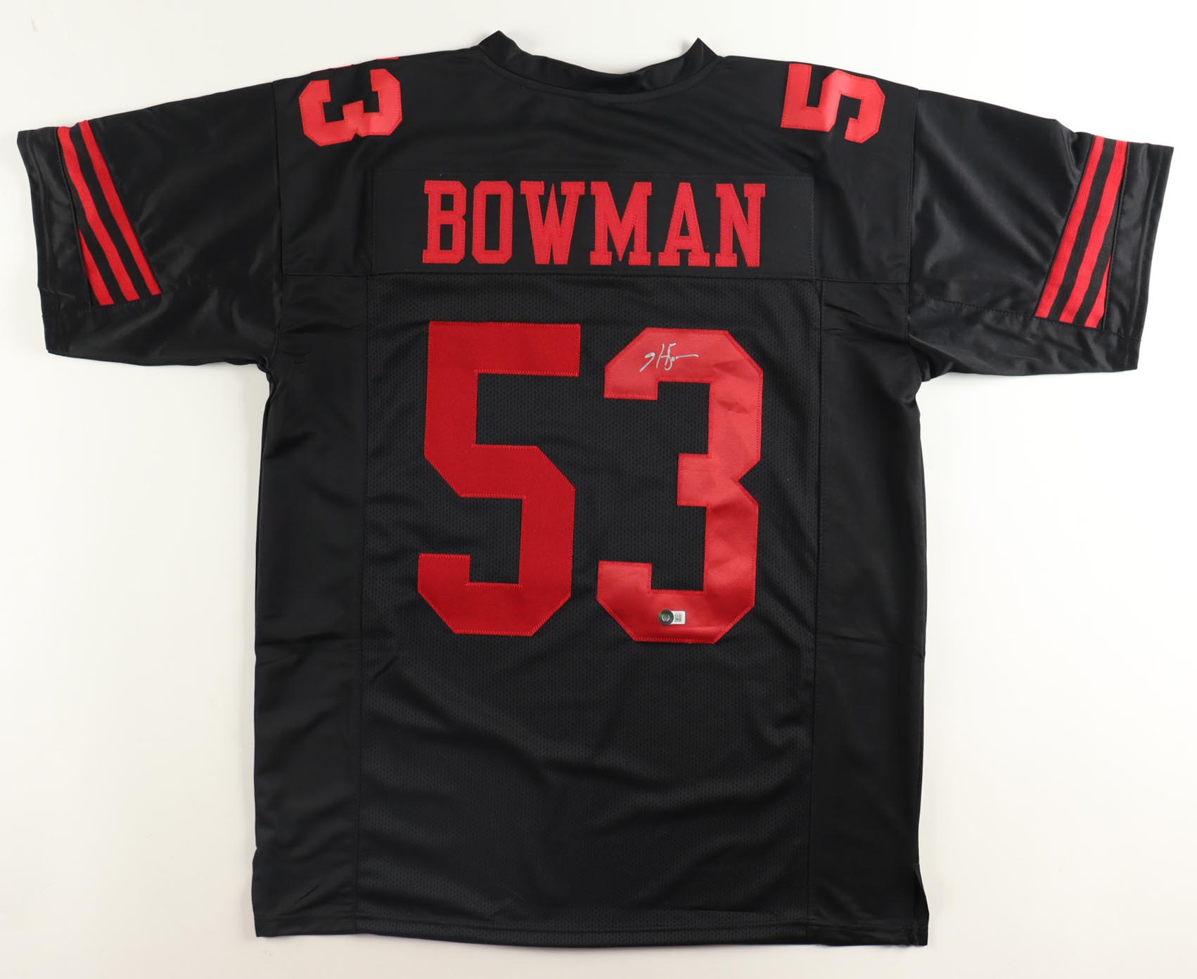 NaVorro Bowman Signed Jersey (Beckett) at PristineAuction.com NaVorro Bowman Signed Jersey (Beckett) at PristineAuction.com