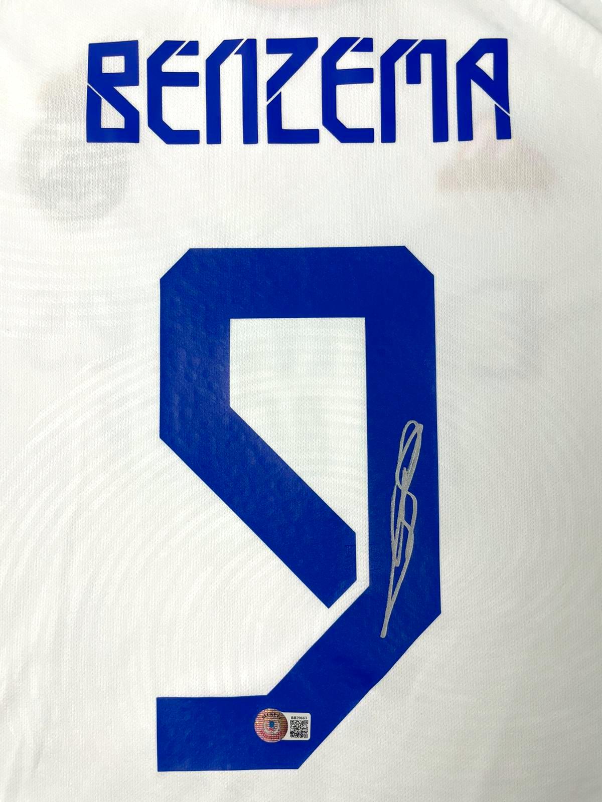 Karim Benzema Signed Real Madrid Jersey (Beckett) at PristineAuction.com Karim Benzema Signed Real Madrid Jersey (Beckett) at PristineAuction.com