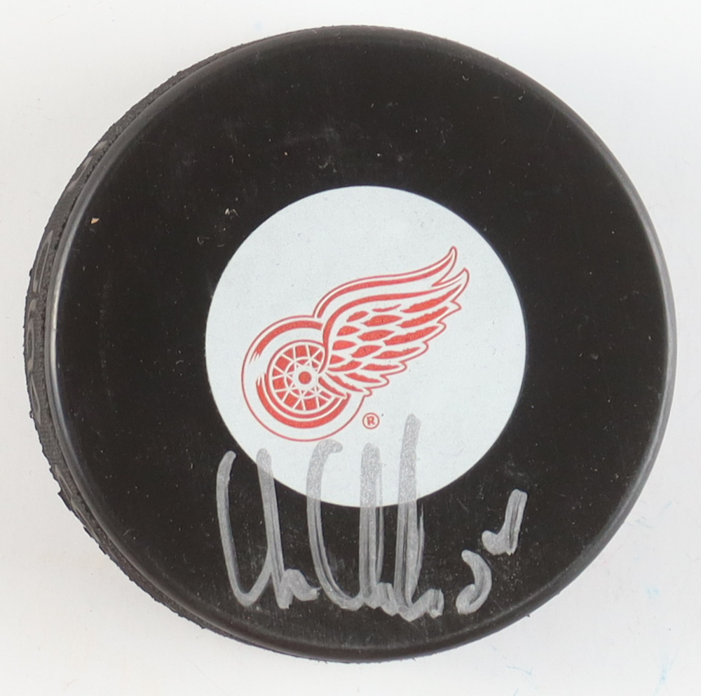 Chris Chelios Signed Red Wings Logo Hockey Puck (All World Memorabilia) at PristineAuction.com Chris Chelios Signed Red Wings Logo Hockey Puck (All World Memorabilia) at PristineAuction.com