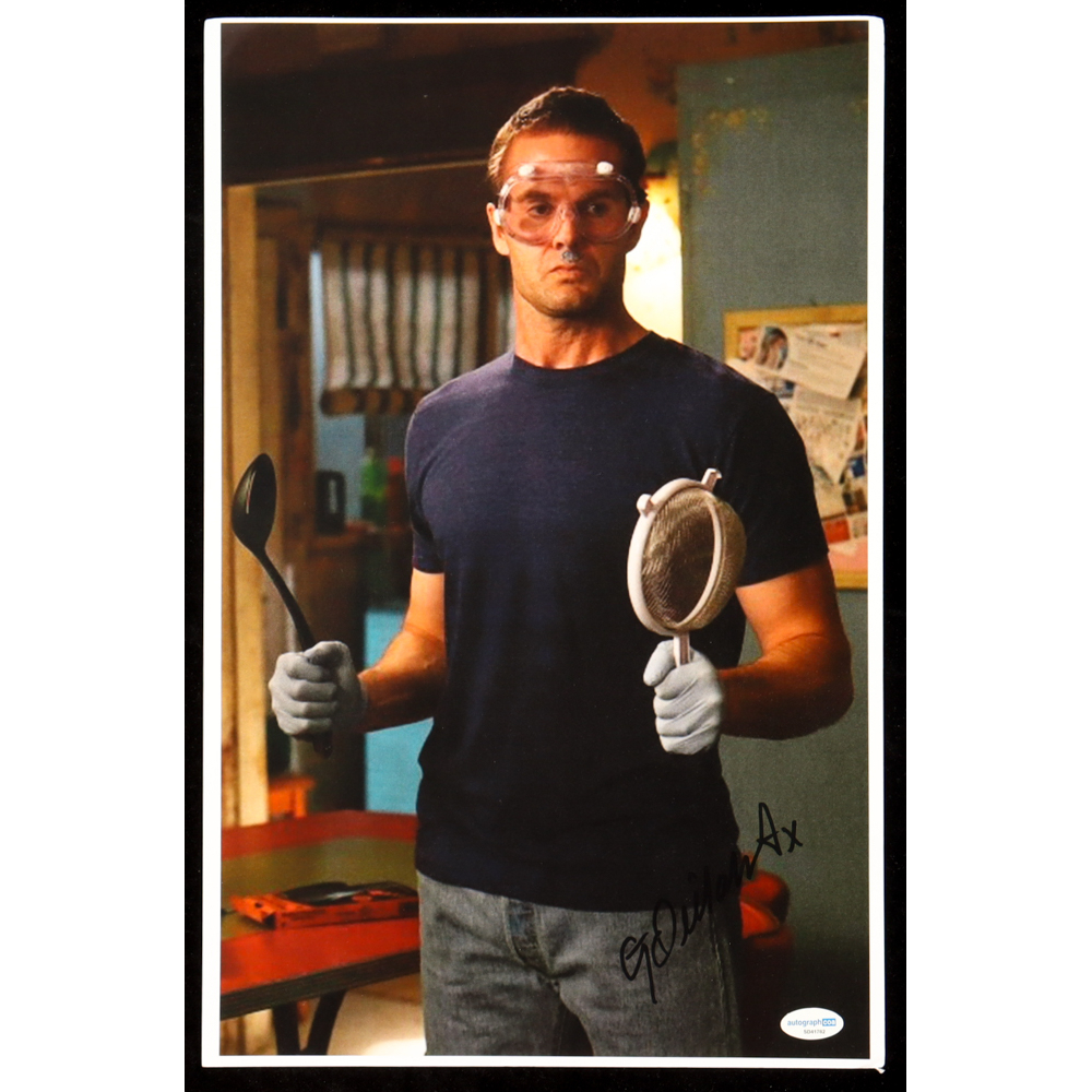 Garrett Dillahunt Signed "Raising Hope" 11x17 Photo (AutographCOA) at PristineAuction.com