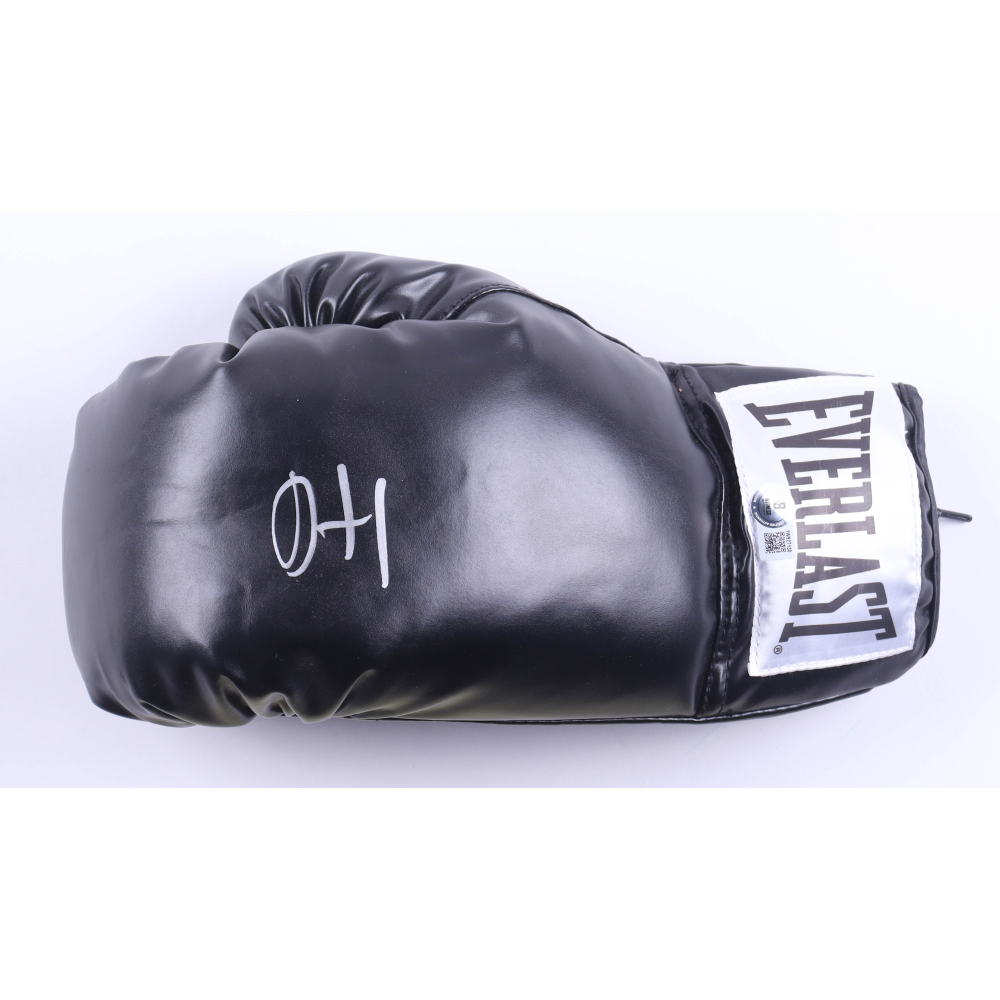 Devin Haney Signed Everlast Boxing Glove (Beckett) at PristineAuction.com