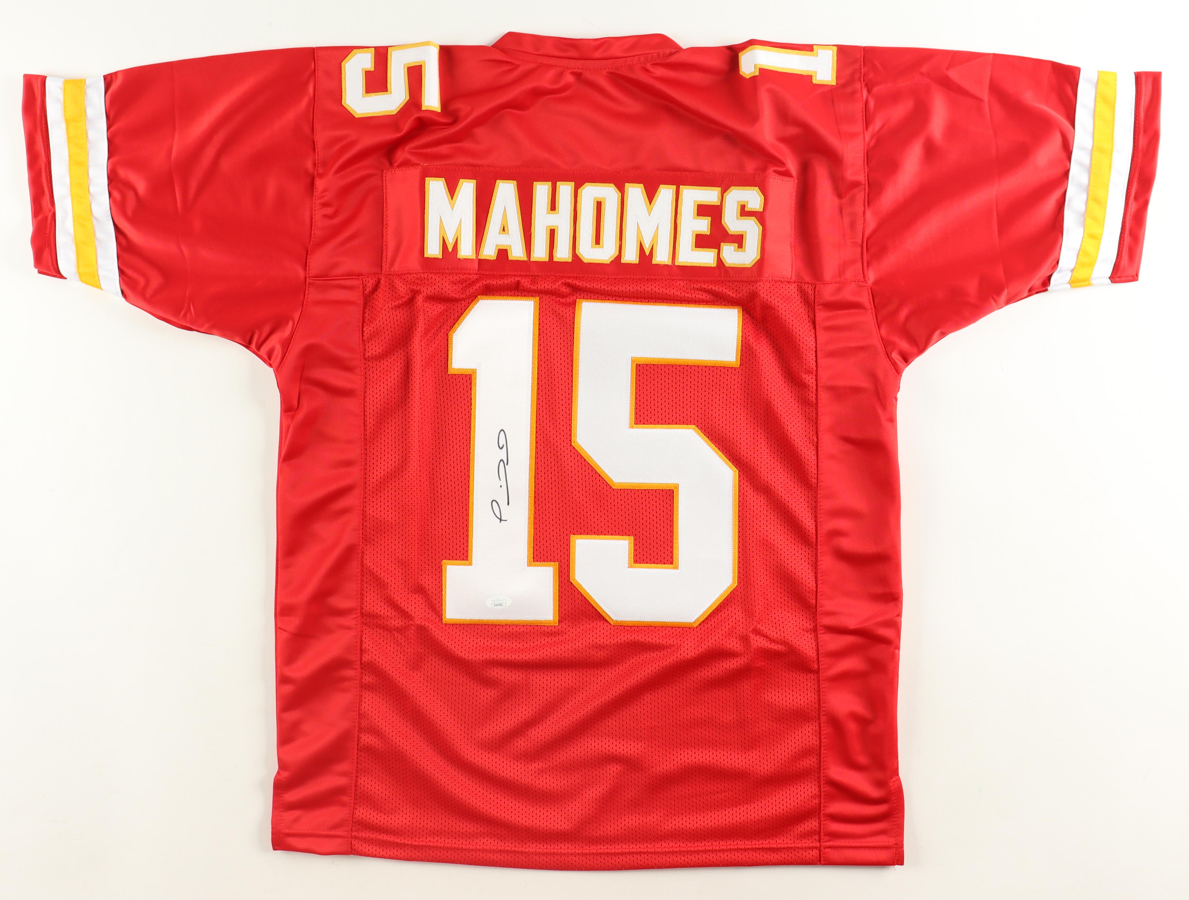 Patrick Mahomes Signed Jersey (JSA) at PristineAuction.com Patrick Mahomes Signed Jersey (JSA) at PristineAuction.com