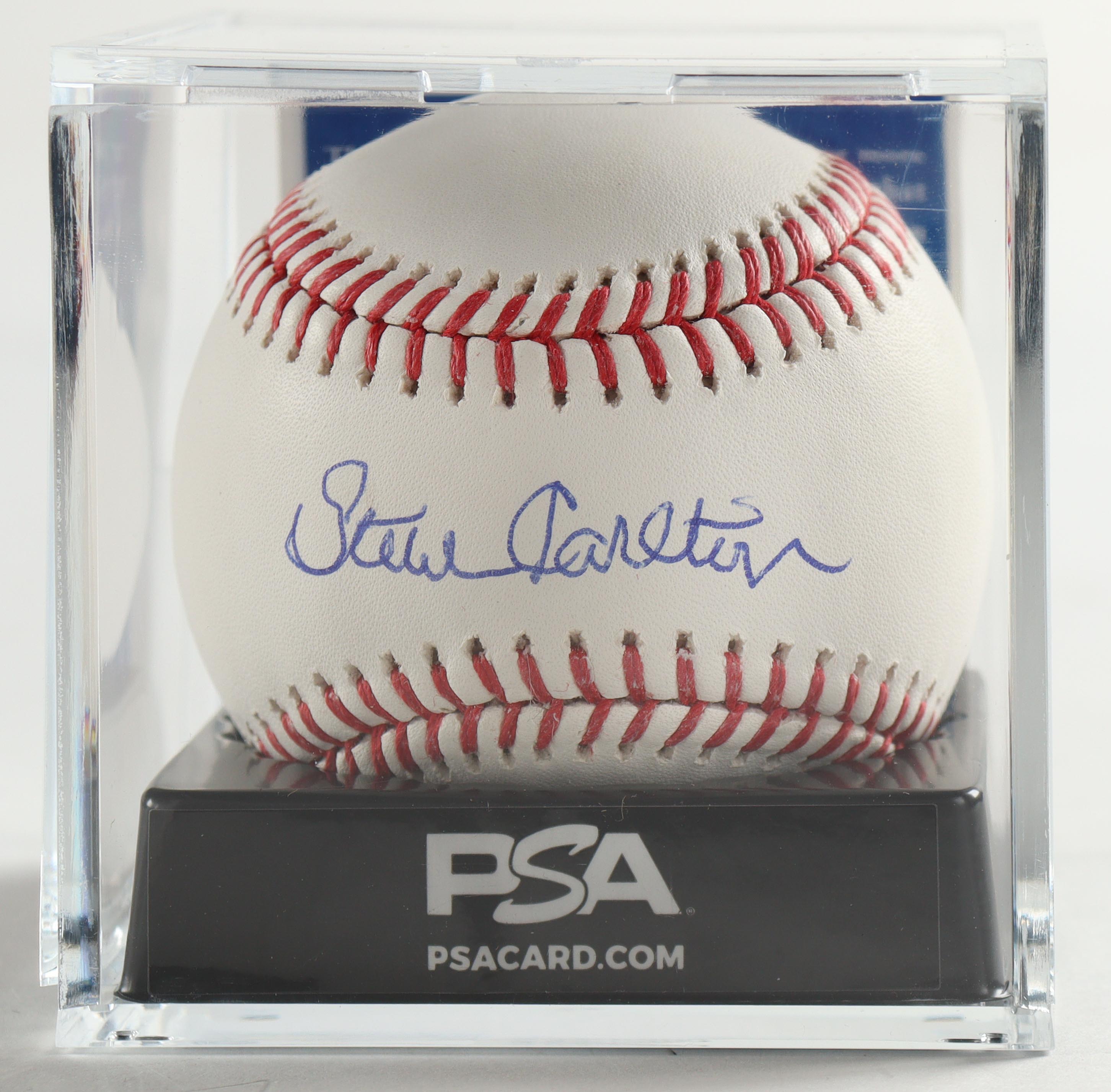 Steve Carlton Signed OML Baseball With Display Case (PSA 10 | PSA Auto Grade 10 | MAB) at PristineAuction.com Steve Carlton Signed OML Baseball With Display Case (PSA 10 | PSA Auto Grade 10 | MAB) at PristineAuction.com