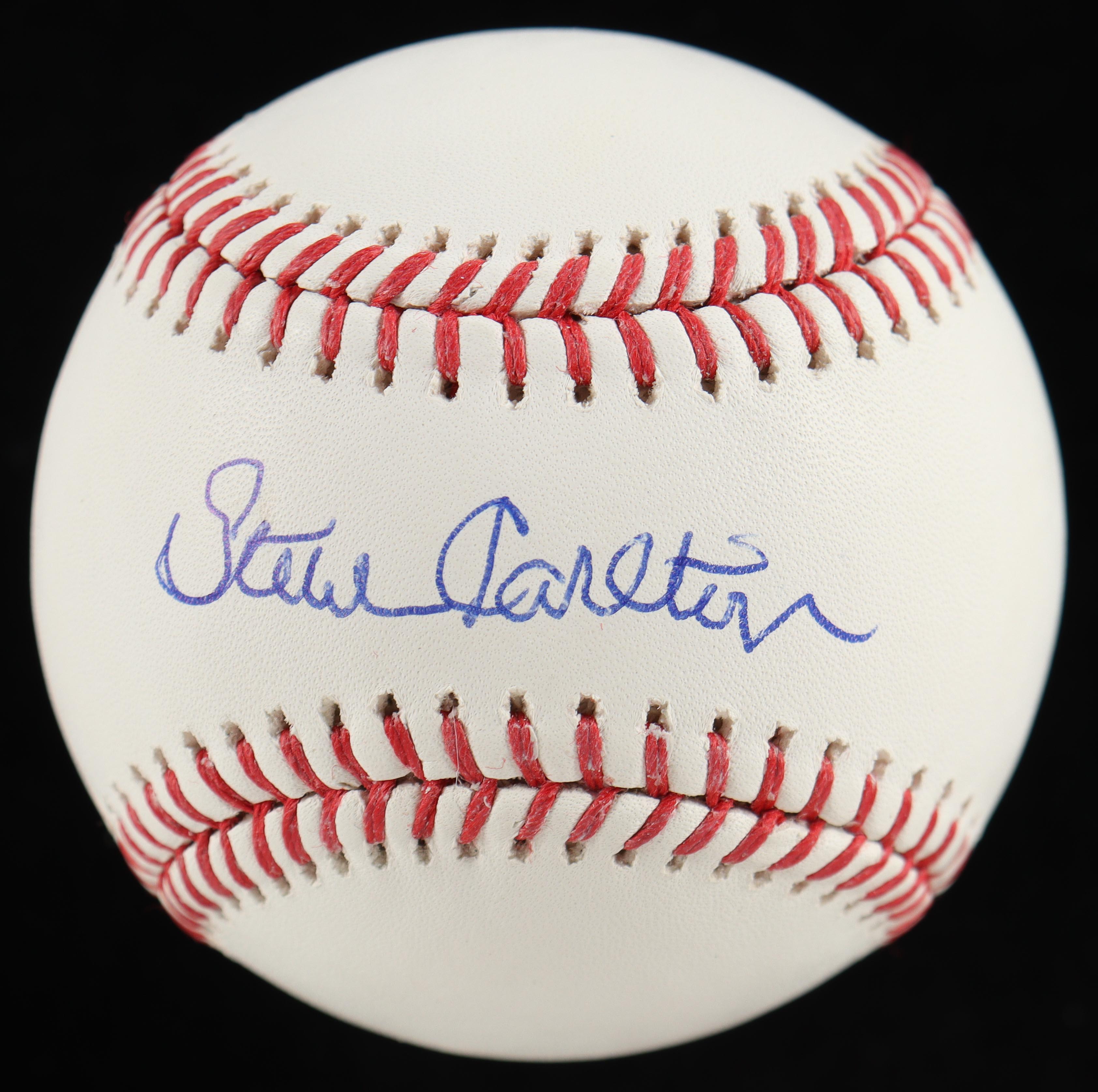 Steve Carlton Signed OML Baseball With Display Case (PSA 10 | PSA Auto Grade 10 | MAB) at PristineAuction.com Steve Carlton Signed OML Baseball With Display Case (PSA 10 | PSA Auto Grade 10 | MAB) at PristineAuction.com