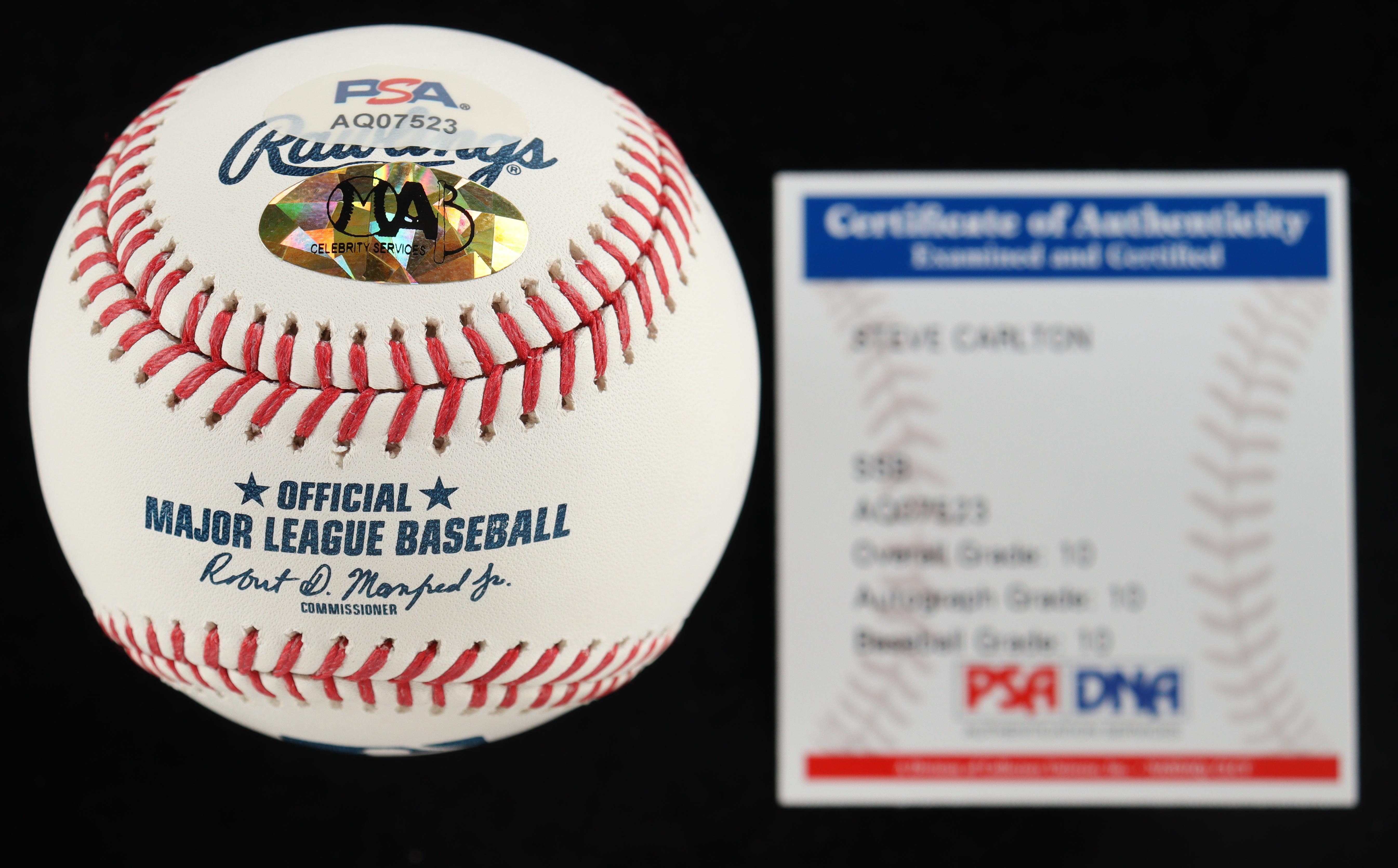 Steve Carlton Signed OML Baseball With Display Case (PSA 10 | PSA Auto Grade 10 | MAB) at PristineAuction.com Steve Carlton Signed OML Baseball With Display Case (PSA 10 | PSA Auto Grade 10 | MAB) at PristineAuction.com