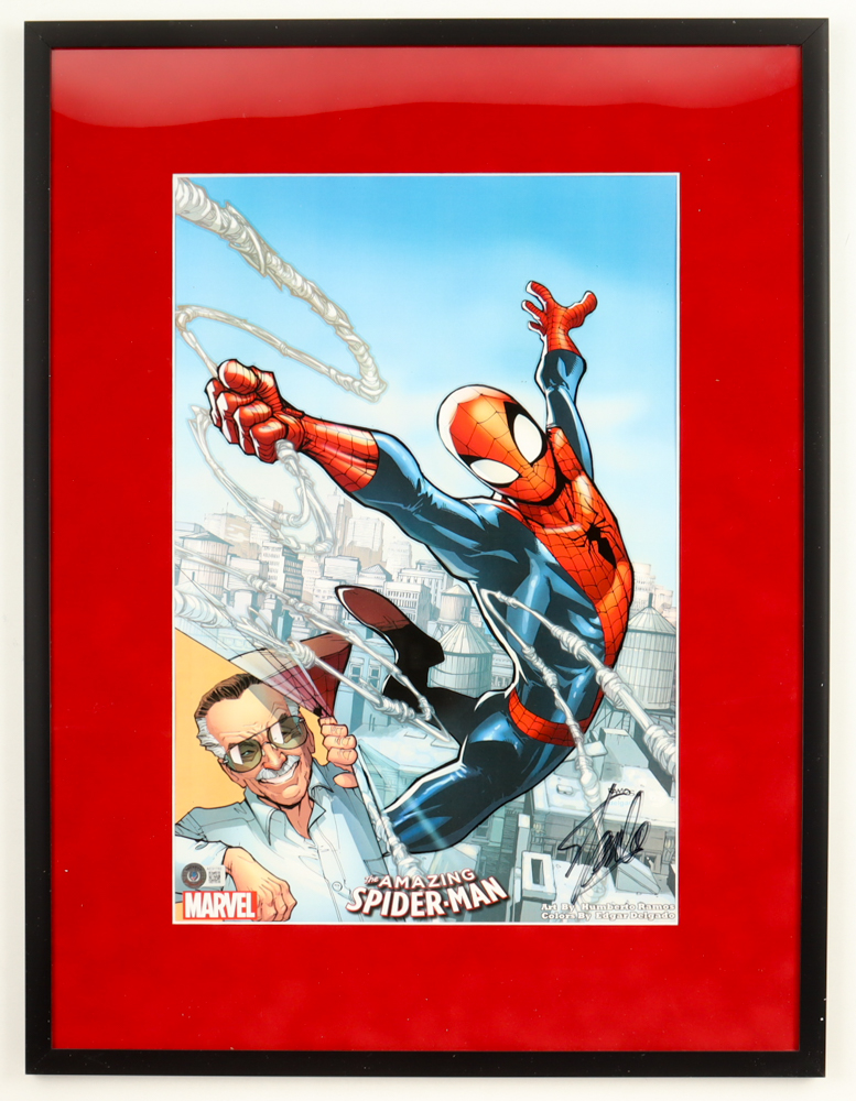 Stan Lee Signed "The Amazing Spiderman" Custom Framed Photo Display (Beckett) at PristineAuction.com Stan Lee Signed "The Amazing Spiderman" Custom Framed Photo Display (Beckett) at PristineAuction.com