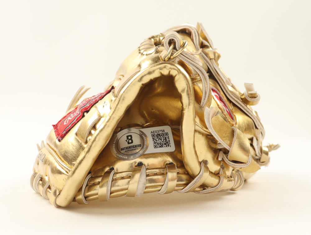 Albert Pujols Signed Mini Gold Baseball Glove (Beckett) at PristineAuction.com Albert Pujols Signed Mini Gold Baseball Glove (Beckett) at PristineAuction.com