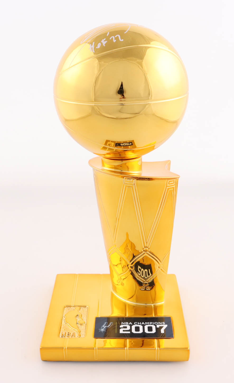 Manu Ginobili Signed LE Spurs Replica Championship Trophy Inscribed "HOF 22" (Beckett & Ginobili) at PristineAuction.com Manu Ginobili Signed LE Spurs Replica Championship Trophy Inscribed "HOF 22" (Beckett & Ginobili) at PristineAuction.com