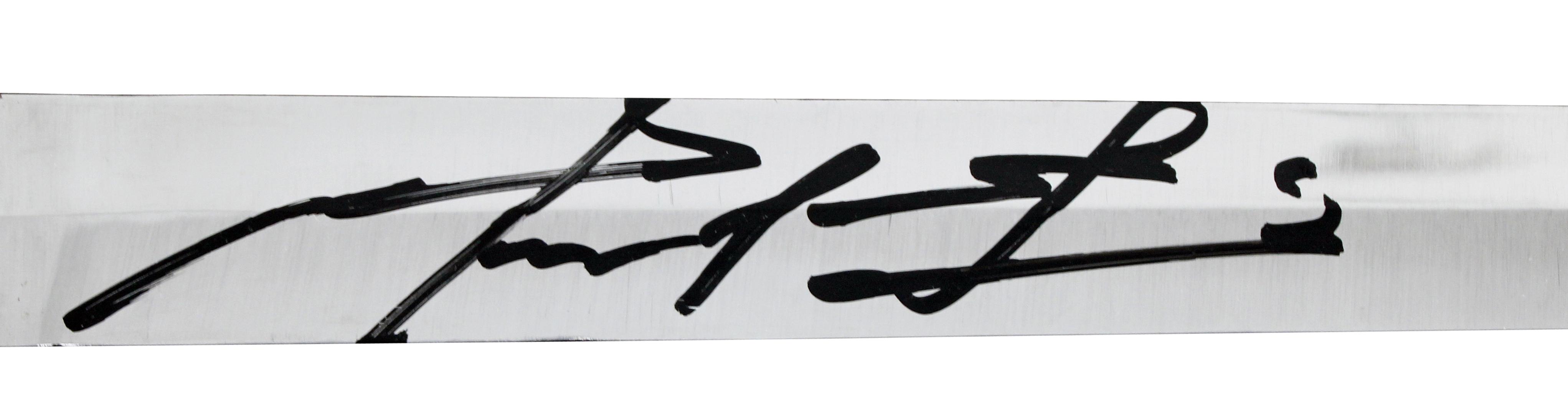 Mel Gibson Signed "Braveheart" Full-Size Prop Replica Steel Sword with Sheath (Beckett) at PristineAuction.com Mel Gibson Signed "Braveheart" Full-Size Prop Replica Steel Sword with Sheath (Beckett) at PristineAuction.com