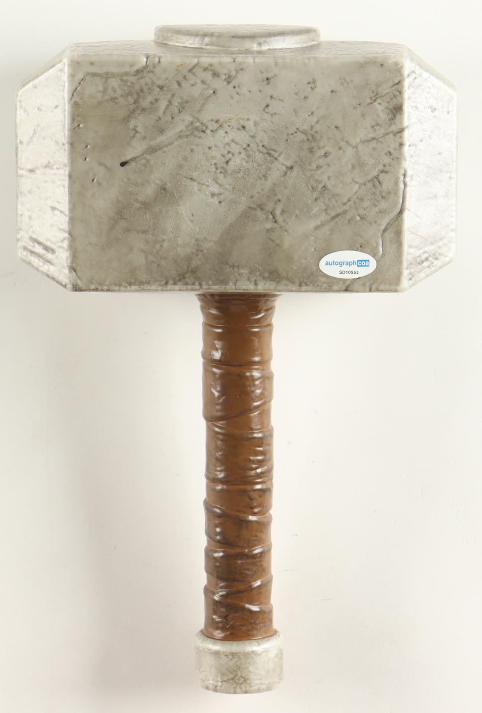 Chris Hemsworth Signed "Thor" Mjolnir Hammer (AutographCOA) at PristineAuction.com Chris Hemsworth Signed "Thor" Mjolnir Hammer (AutographCOA) at PristineAuction.com