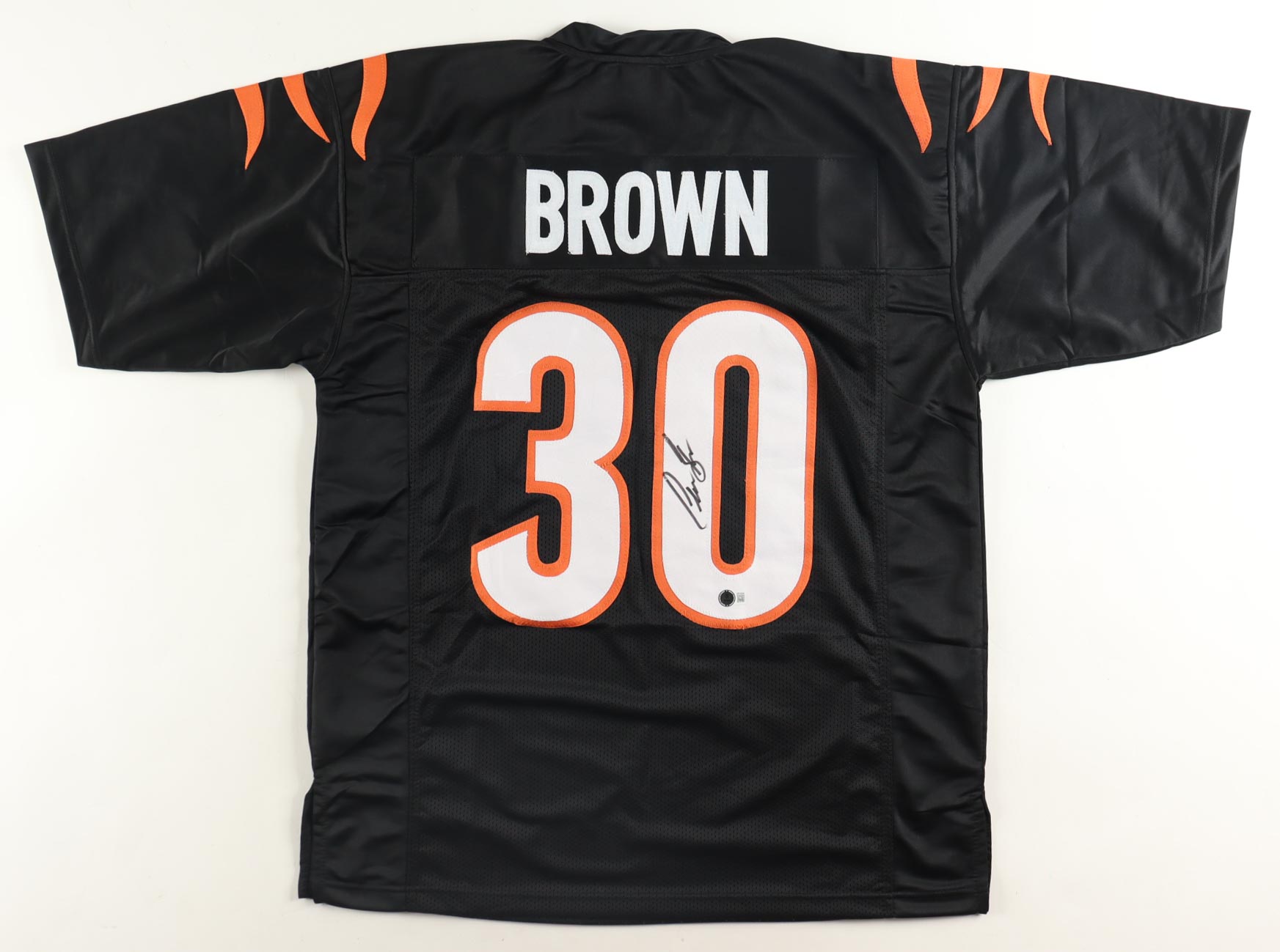 Chase Brown Signed Jersey (Beckett) at PristineAuction.com Chase Brown Signed Jersey (Beckett) at PristineAuction.com