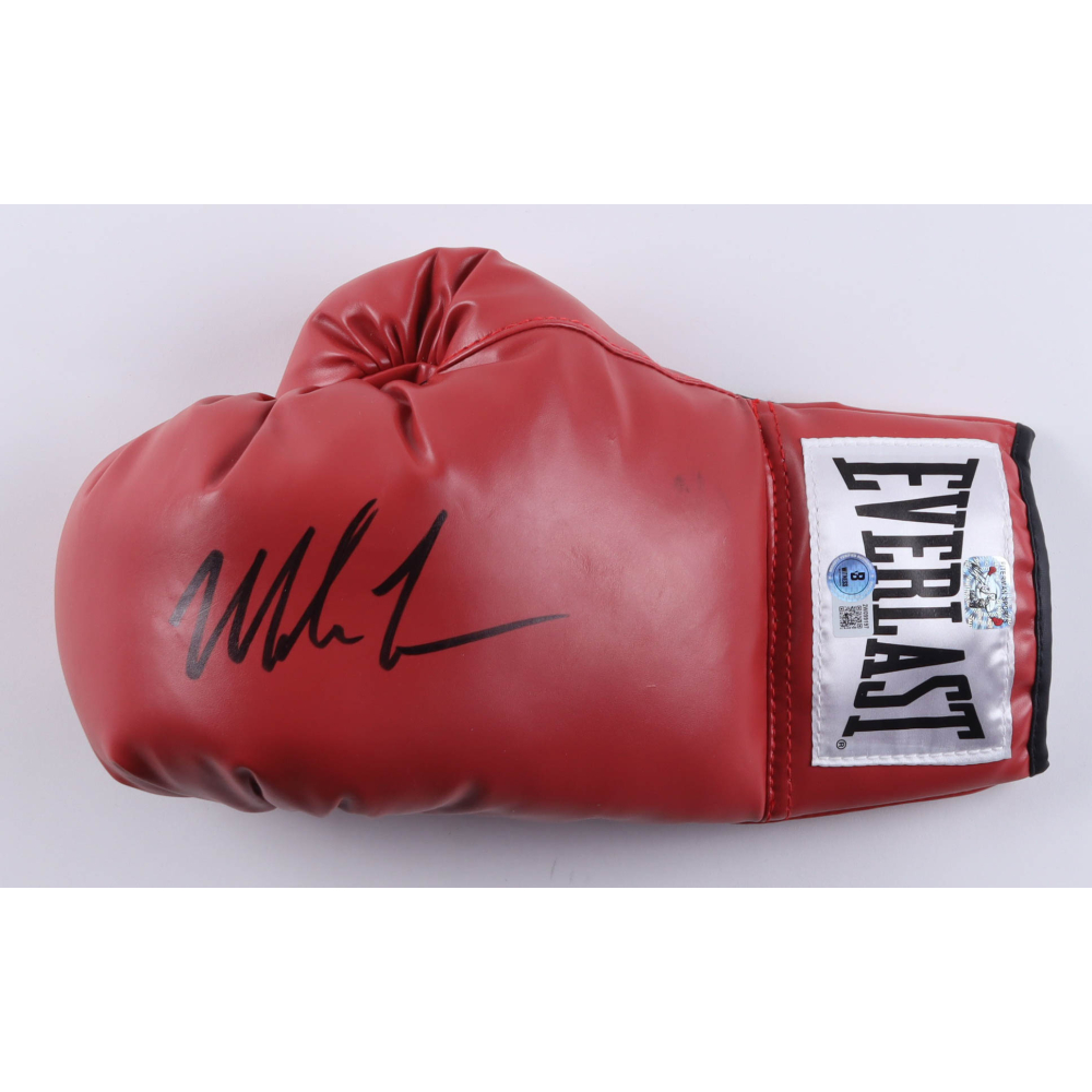Mike Tyson Signed Everlast Boxing Glove (Beckett & Tyson) at PristineAuction.com
