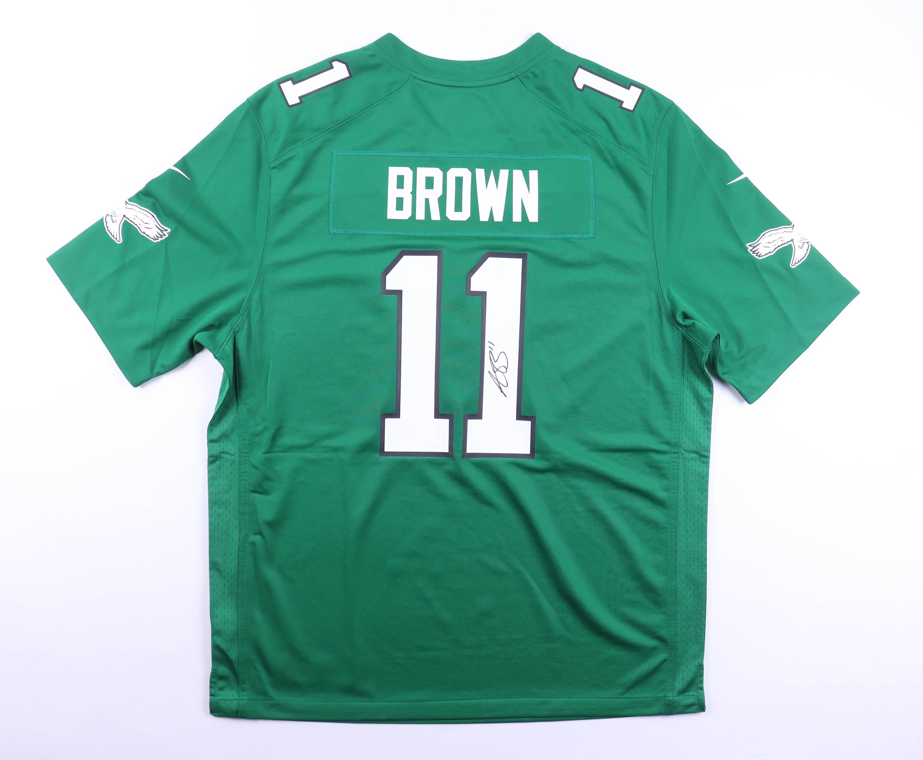 A. J. Brown Signed Eagles Nike Jersey (Beckett) at PristineAuction.com A. J. Brown Signed Eagles Nike Jersey (Beckett) at PristineAuction.com
