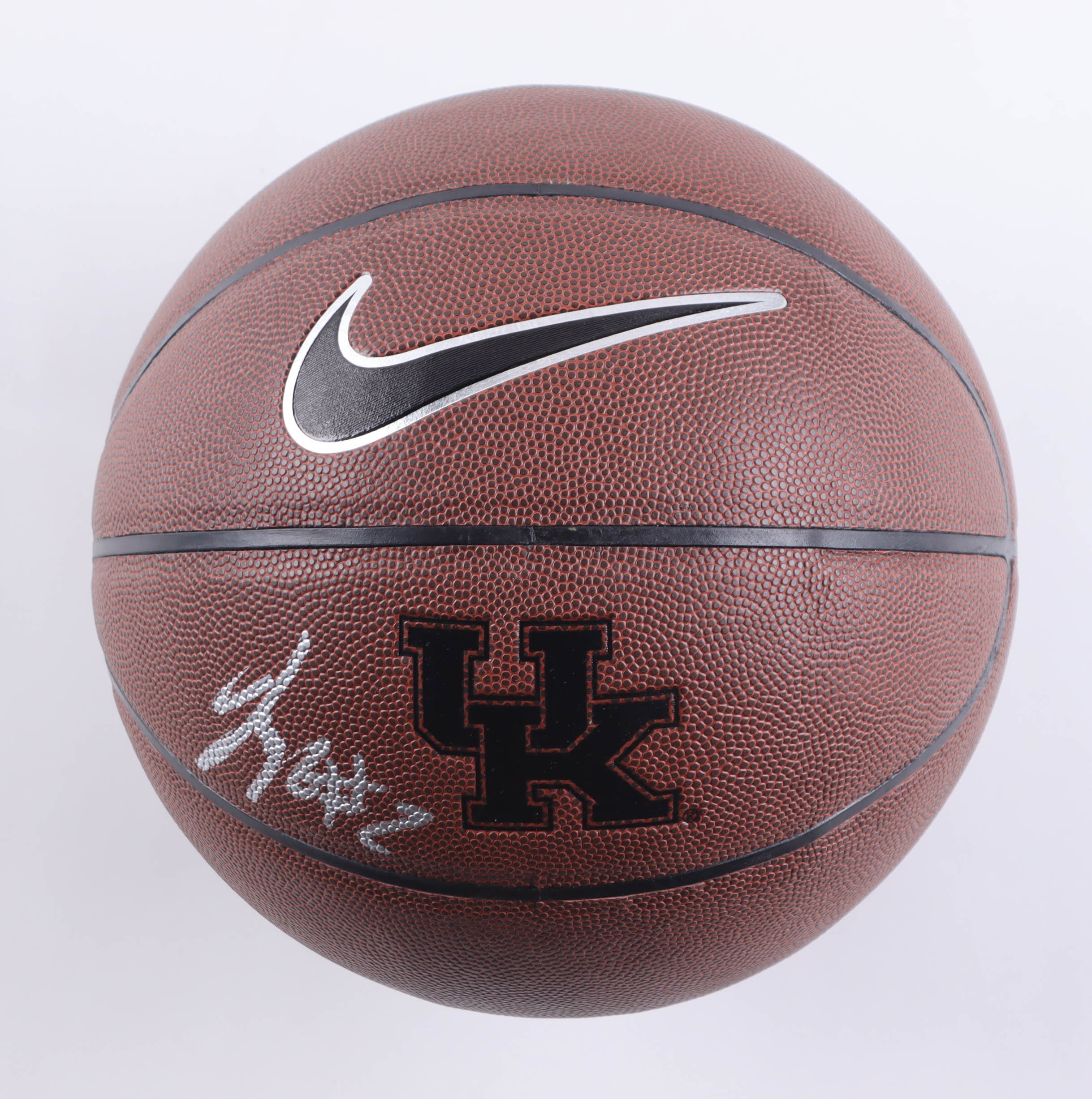 Jaxson Robinson Signed Kentucky Wildcats Logo Basketball (Beckett) at PristineAuction.com Jaxson Robinson Signed Kentucky Wildcats Logo Basketball (Beckett) at PristineAuction.com