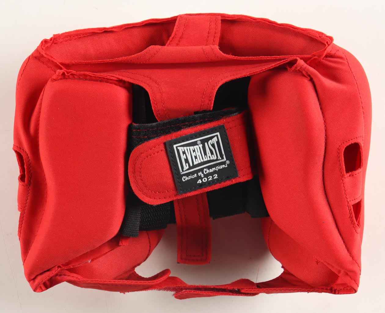 Mike Tyson Signed Everlast Head Gear With Display Case & Wristwraps (Tyson) at PristineAuction.com Mike Tyson Signed Everlast Head Gear With Display Case & Wristwraps (Tyson) at PristineAuction.com