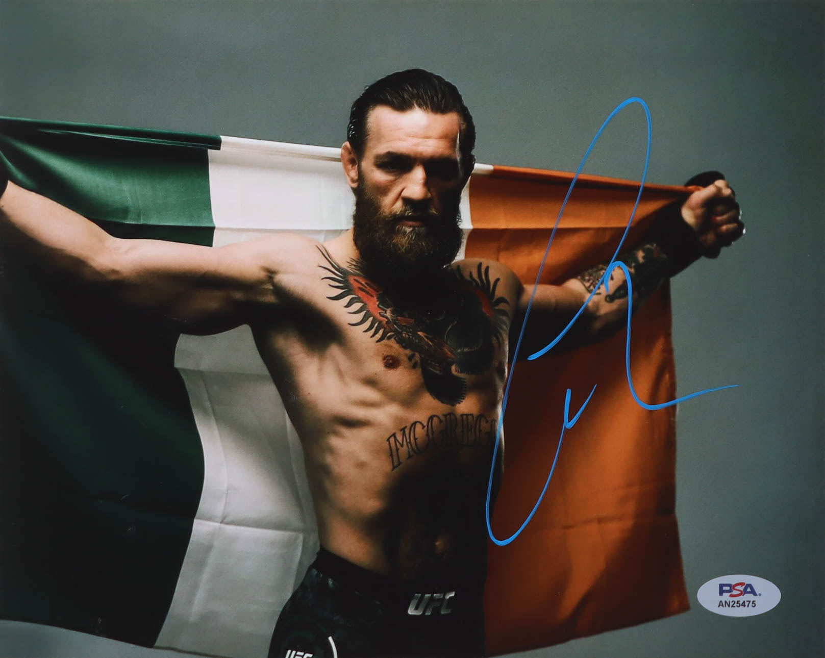 Connor McGregor Signed UFC 8x10 Photo (PSA) at PristineAuction.com Connor McGregor Signed UFC 8x10 Photo (PSA) at PristineAuction.com