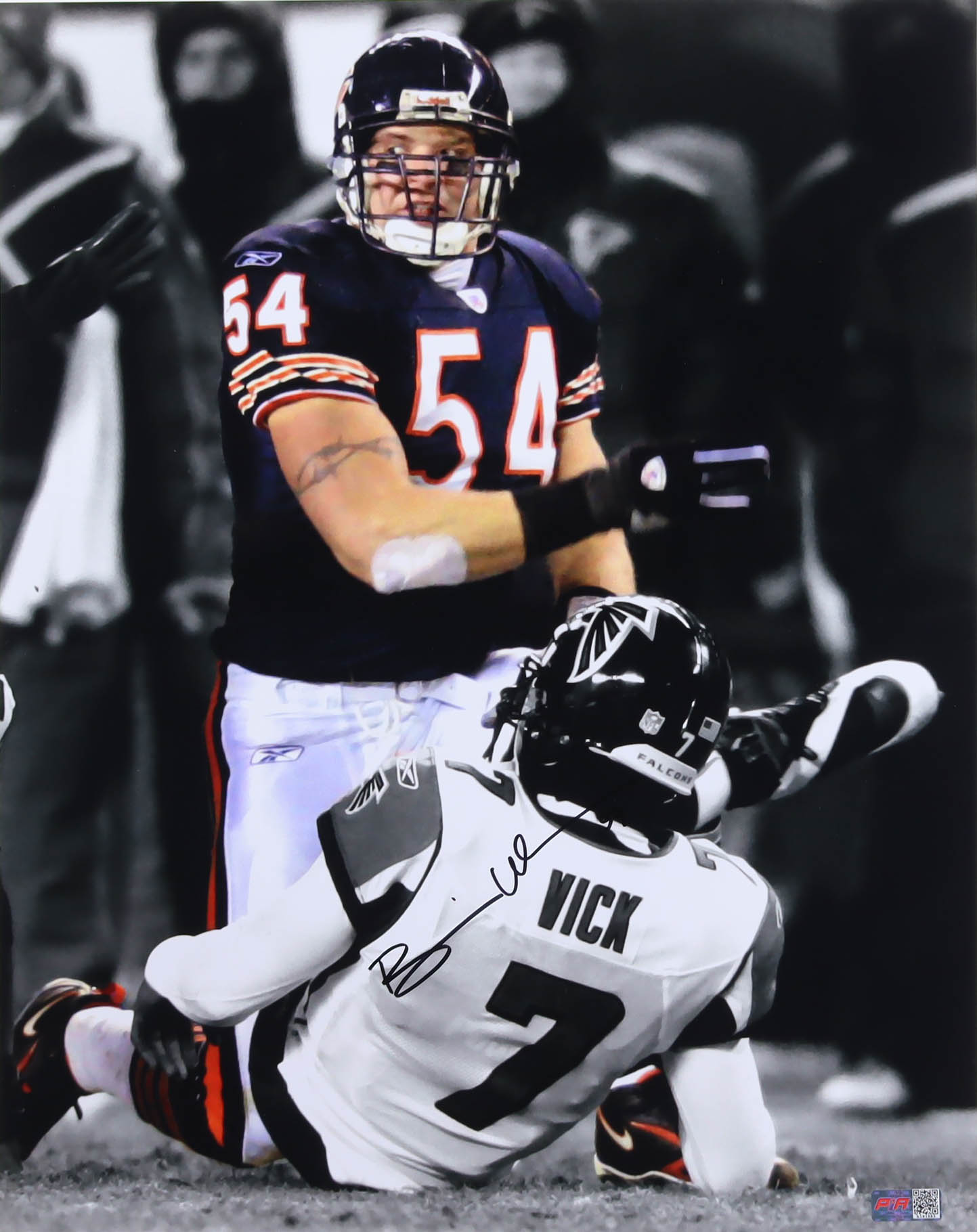 Brian Urlacher Signed Bears 16x20 Photo (PIA) at PristineAuction.com Brian Urlacher Signed Bears 16x20 Photo (PIA) at PristineAuction.com