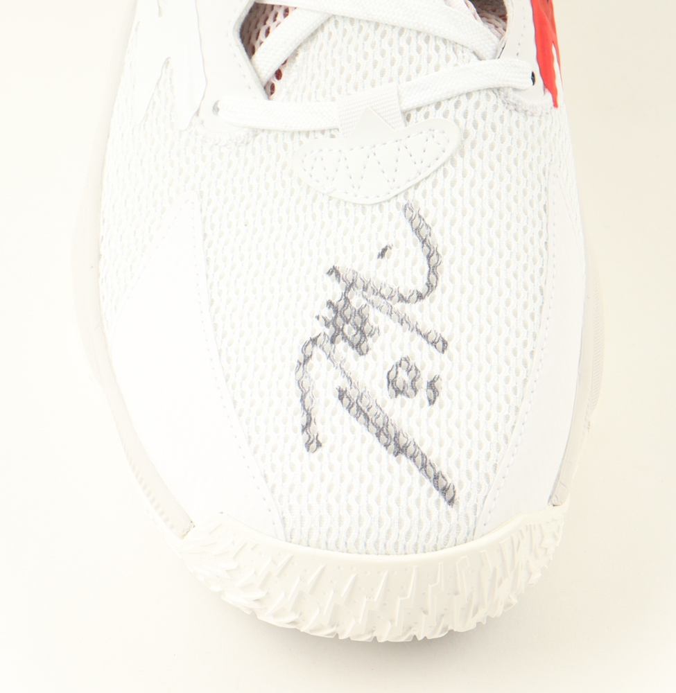 Damian Lillard Signed Adidas Shoe (JSA) at PristineAuction.com Damian Lillard Signed Adidas Shoe (JSA) at PristineAuction.com