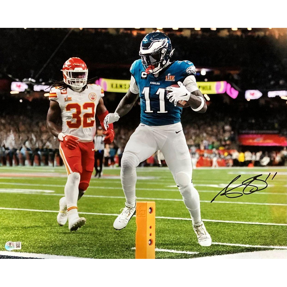 A. J. Brown Signed 16x20 Eagles Super Bowl LIX Photo (Beckett ...