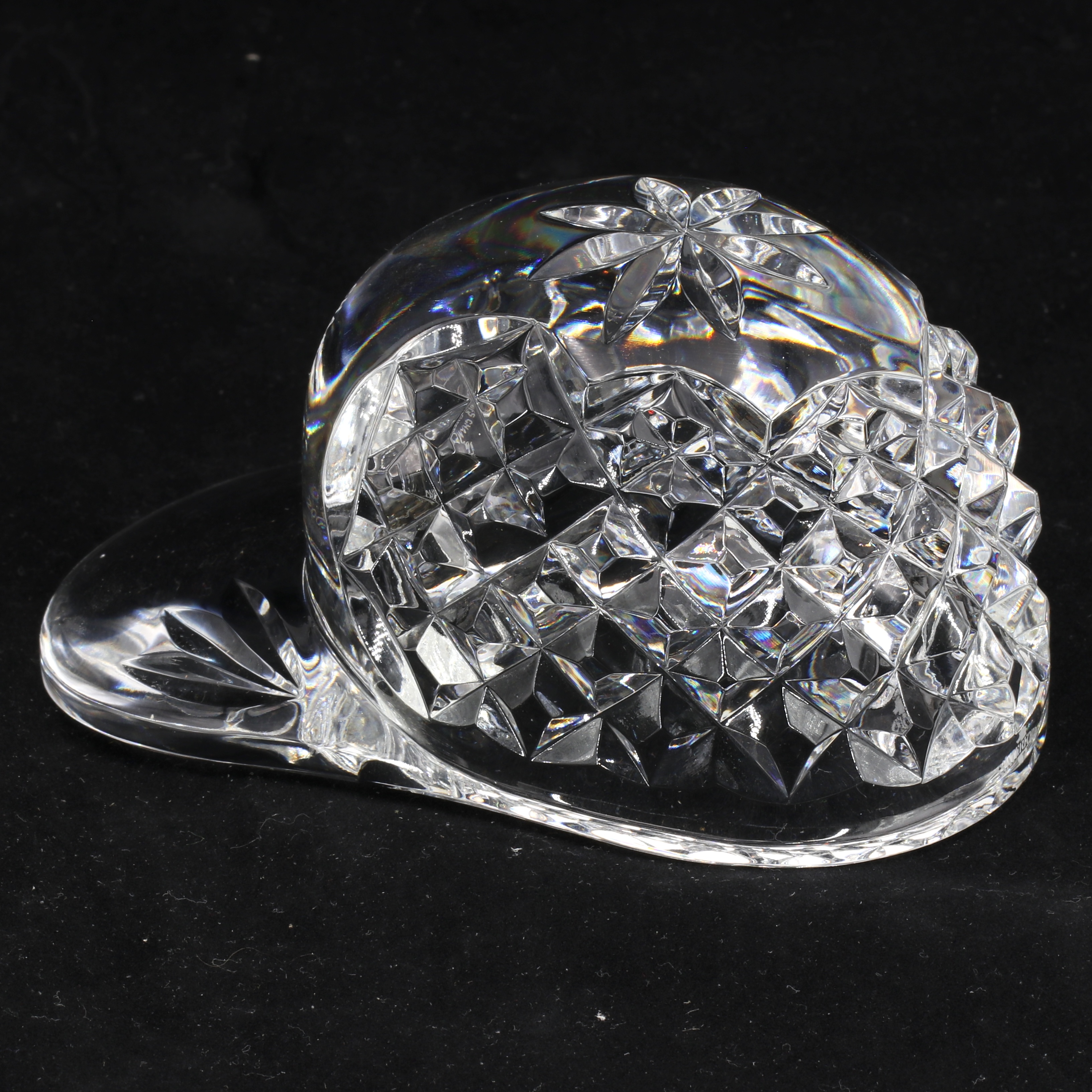 2004 Red Sox World Series Champions LE Waterford Crystal Hat at PristineAuction.com 2004 Red Sox World Series Champions LE Waterford Crystal Hat at PristineAuction.com